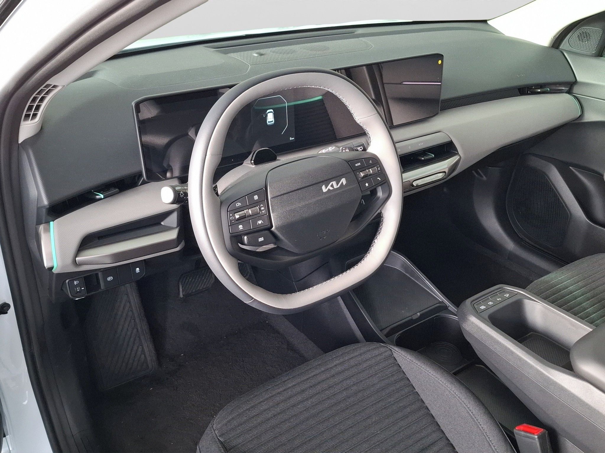 Kia EV4, SZ1 4x2 AIR 150 KW + 58,3 KWH - fotka 6