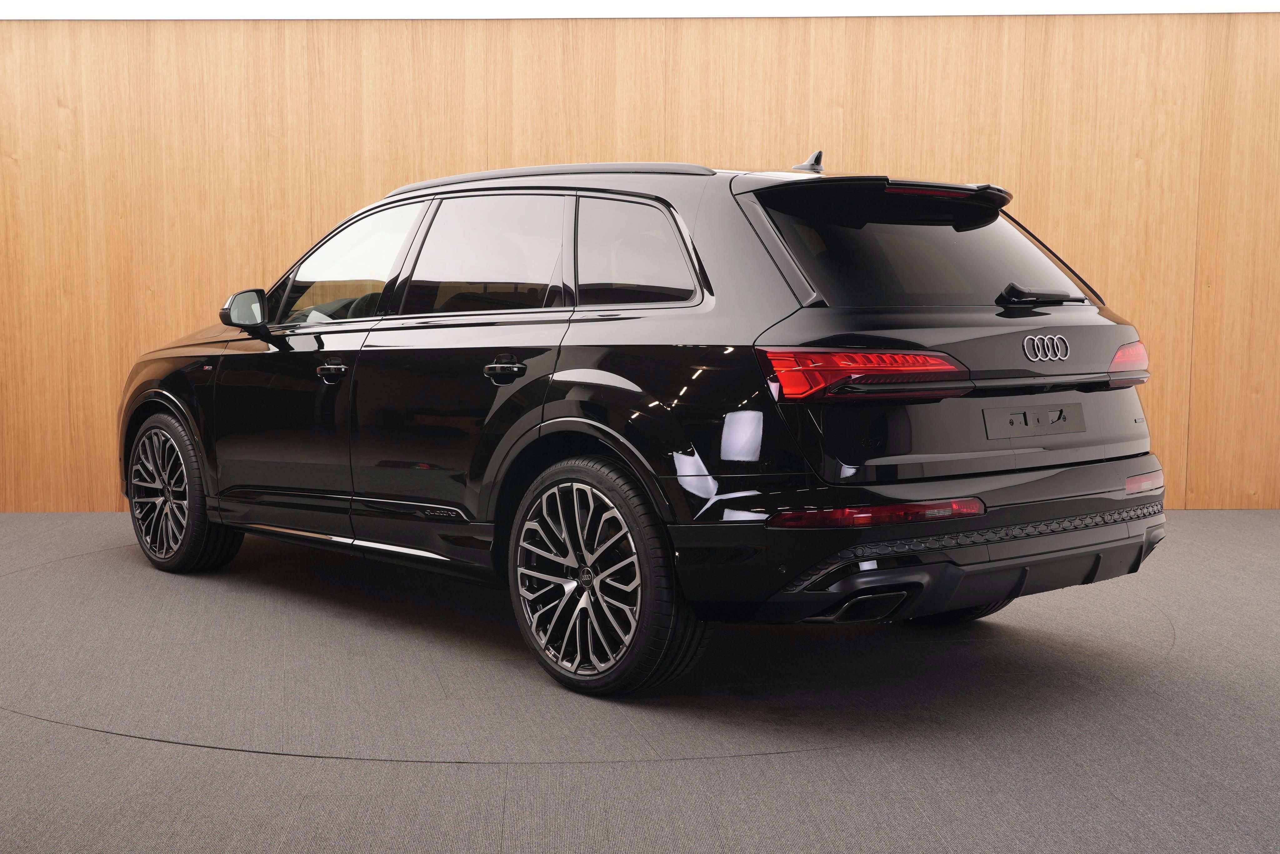 Audi Q7, S line 50 TDI quattro - fotka 3