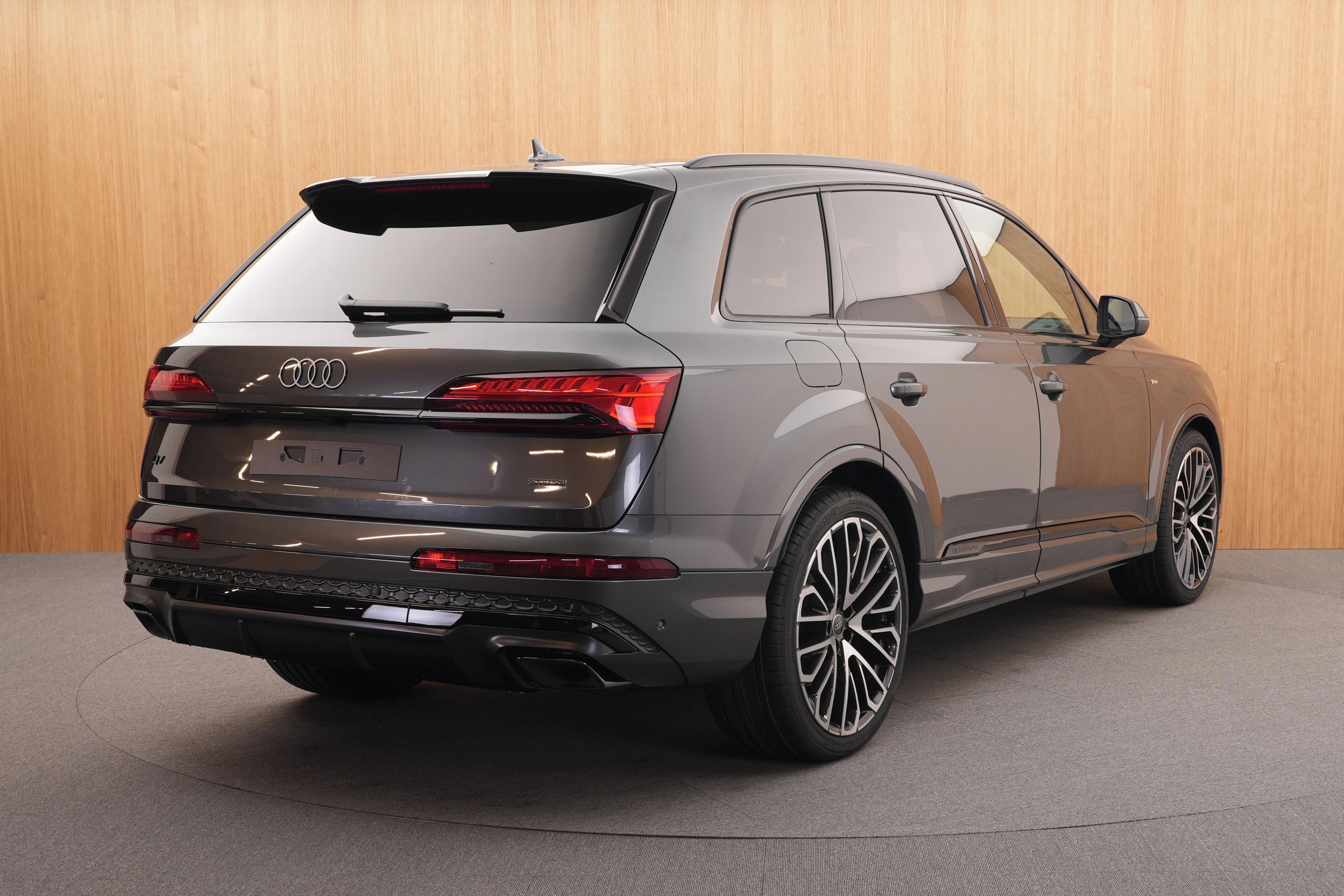 Audi Q7, S line 50 TDI quattro - fotka 4