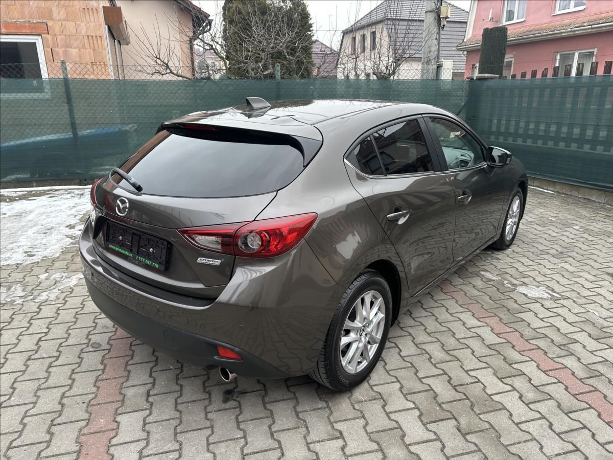 Mazda 3, 2,0 G120 - fotka 3