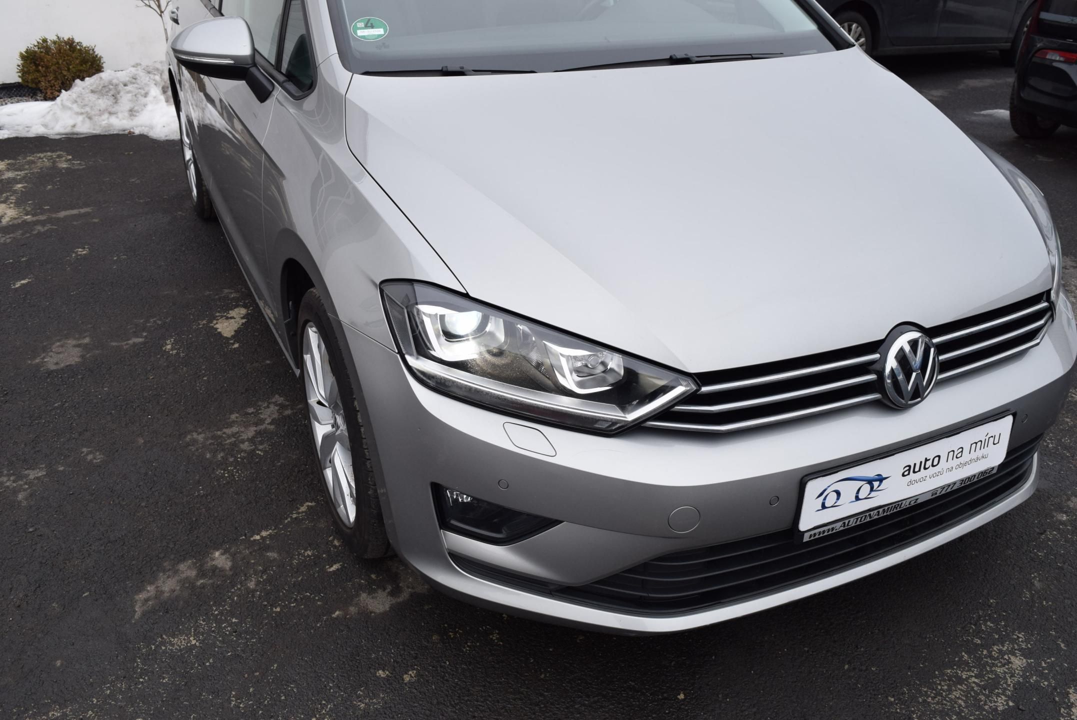 Volkswagen Golf Sportsvan, 1.4TSI 92kwCOMFORTLINE BMT XEN - fotka 4