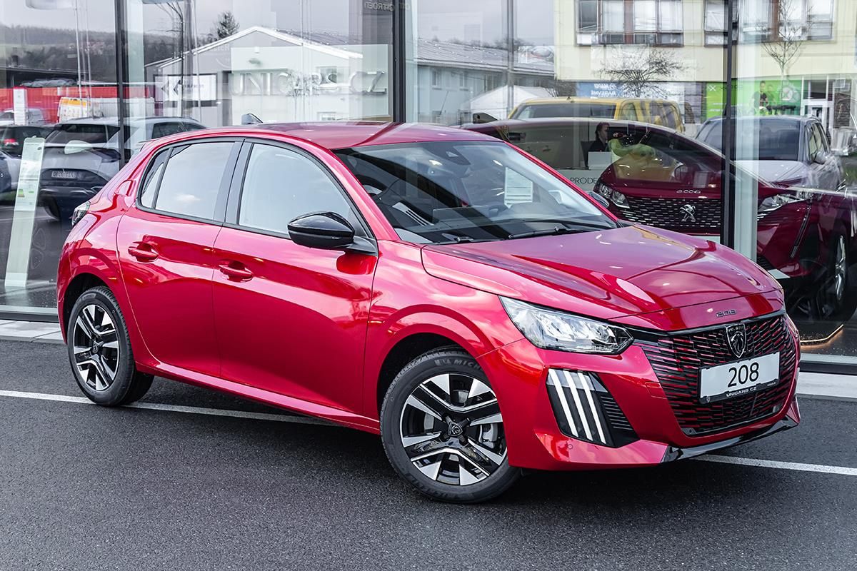 Peugeot 208, 1,2 ALLURE PureTech 100 S&S MA - fotka 3