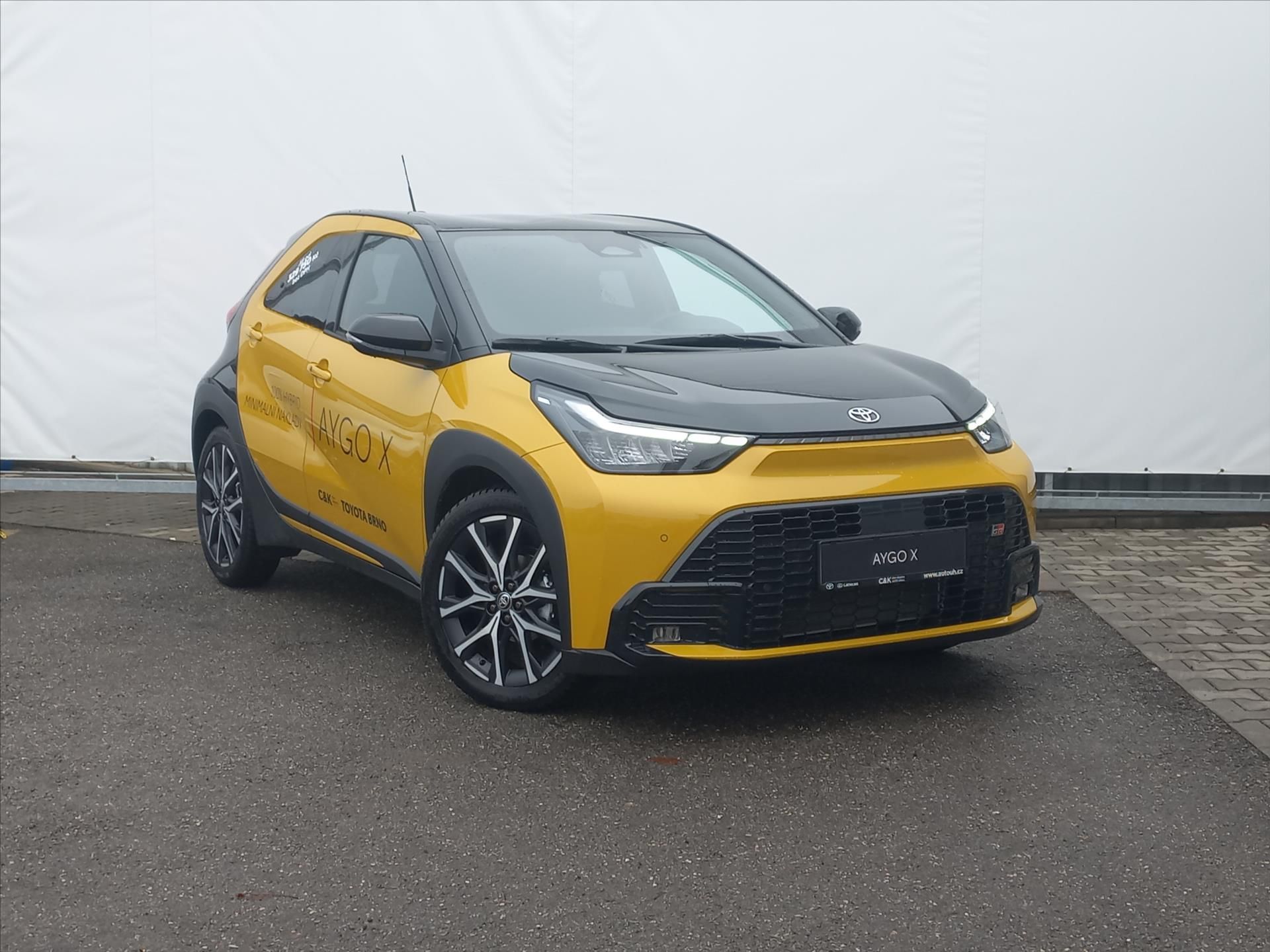 Toyota Aygo, 1,5 Hybrid e-CVT 115k  X GR Sp - fotka 5