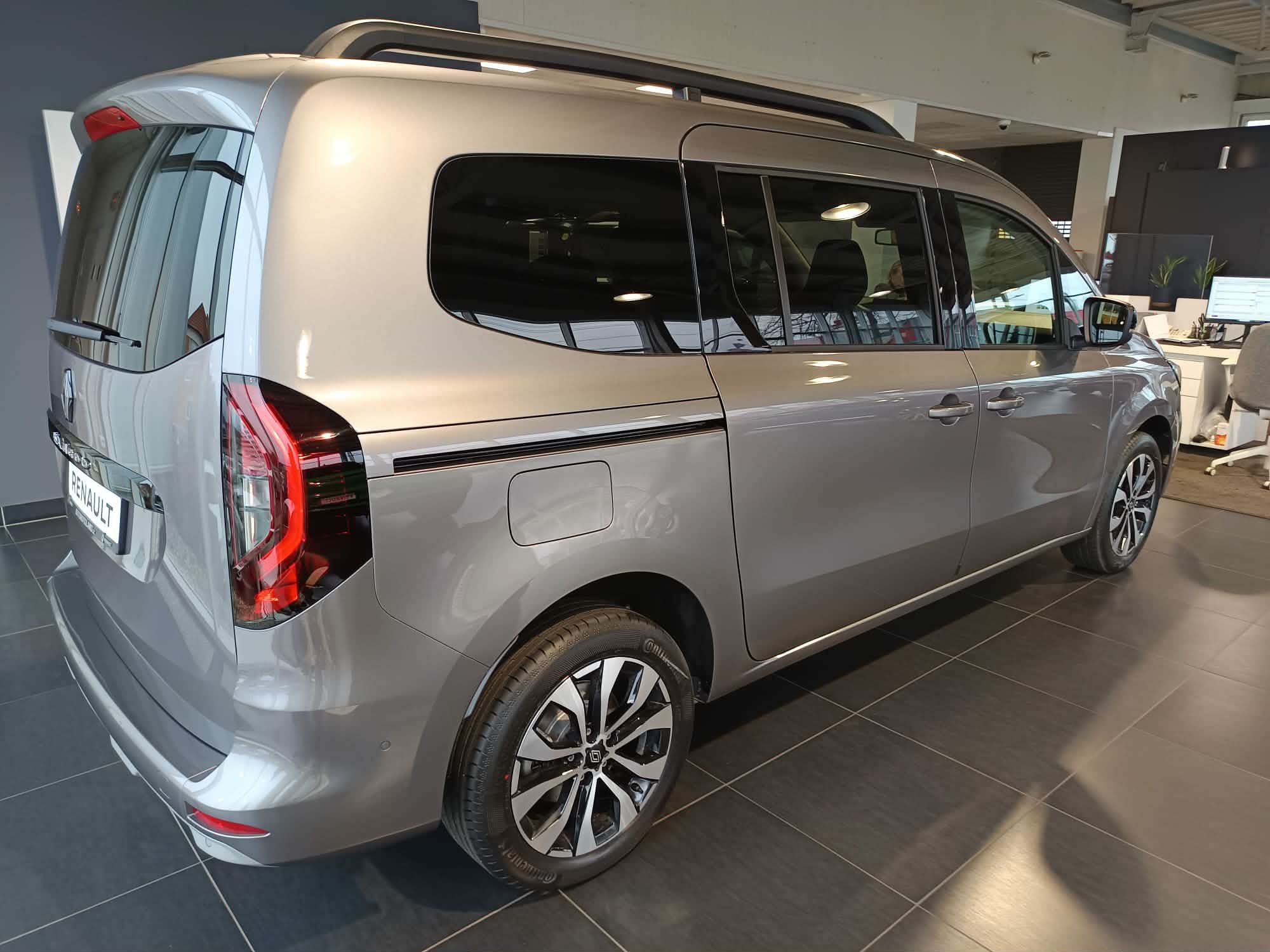 Renault Kangoo, Grand Techno TCe 130 EDC - fotka 5
