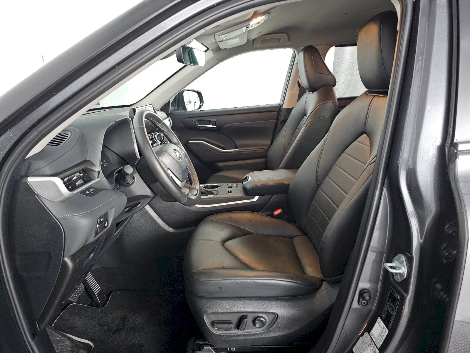 Toyota Highlander, 2.5 HEV 248k 4X4 COMFORT - fotka 6