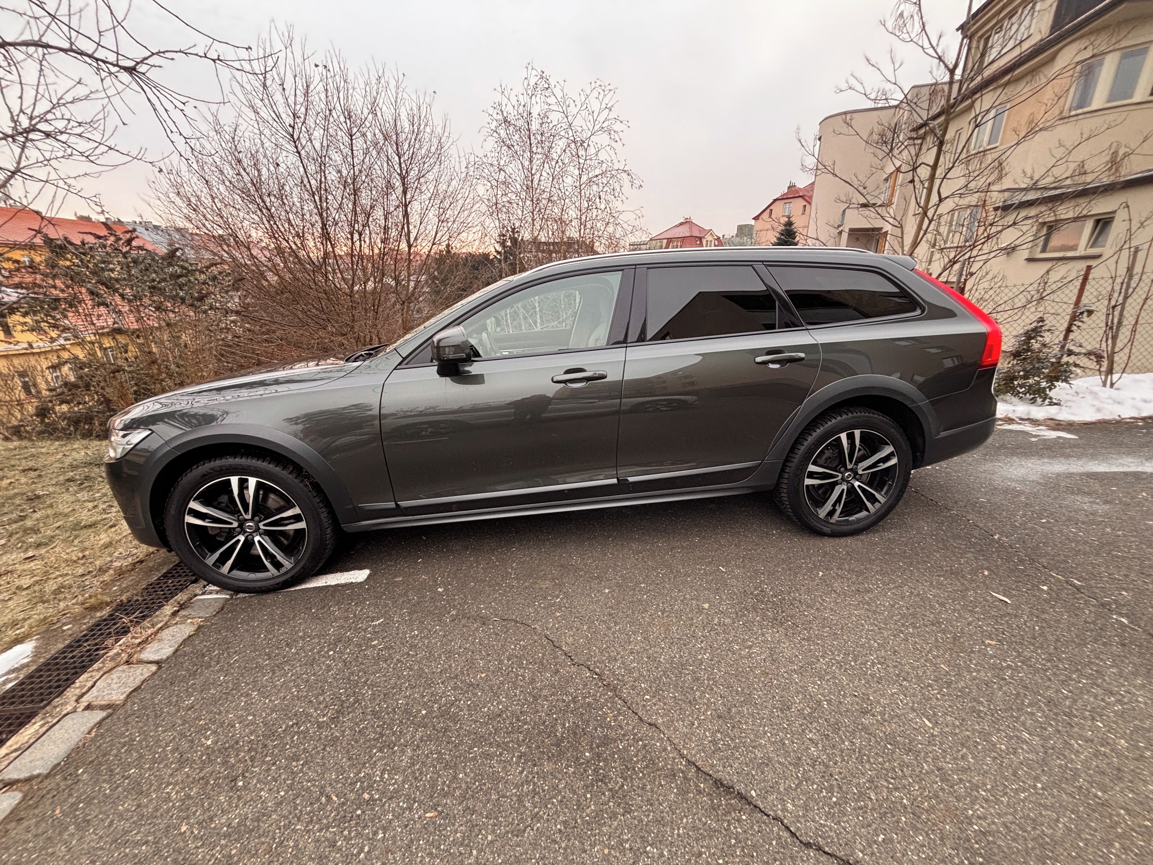 Volvo V90, Volvo V90 CC D4 AWD Polestar - fotka 3