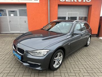 318D 105KW navi,kůže,panorama