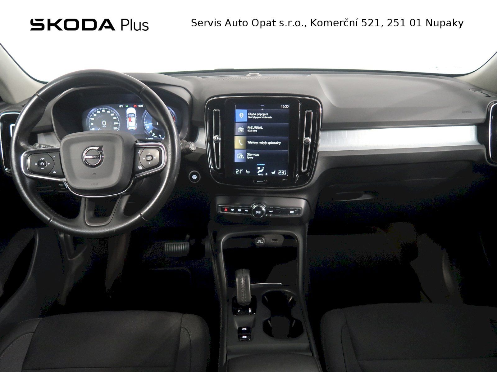 Volvo XC40, MOMENTUM 2.0 D3 108KW AUTOMAT - fotka 5
