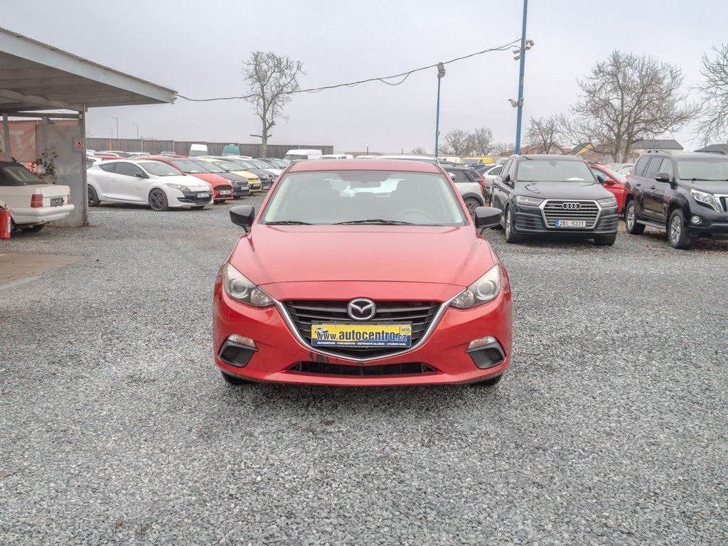 Mazda 3, 1.5i 74KW – ČR 18.12.2013 - fotka 2