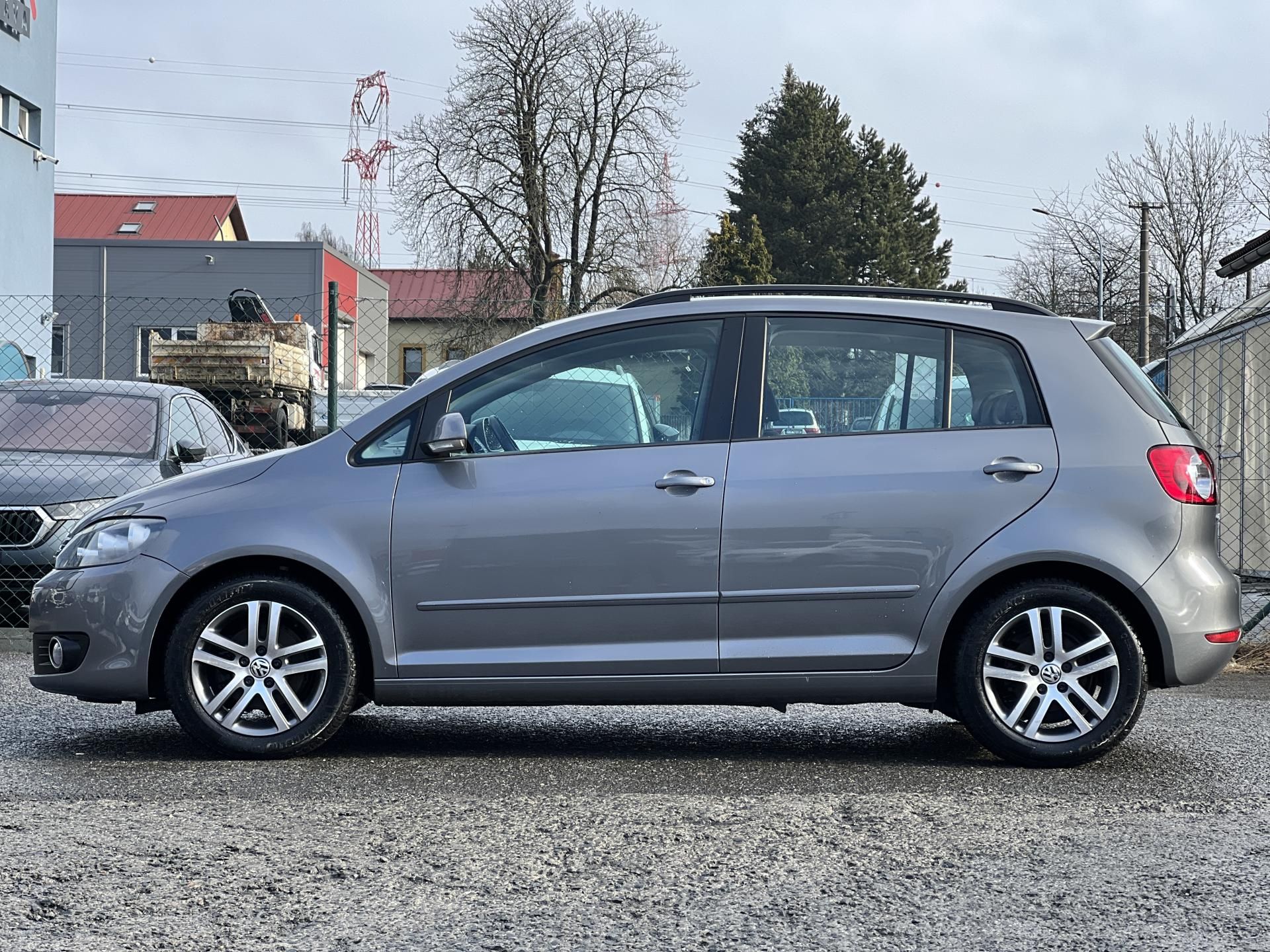 Volkswagen Golf Plus, 1.6i 75kw KLIMA TEMPOMAT ALU - fotka 4