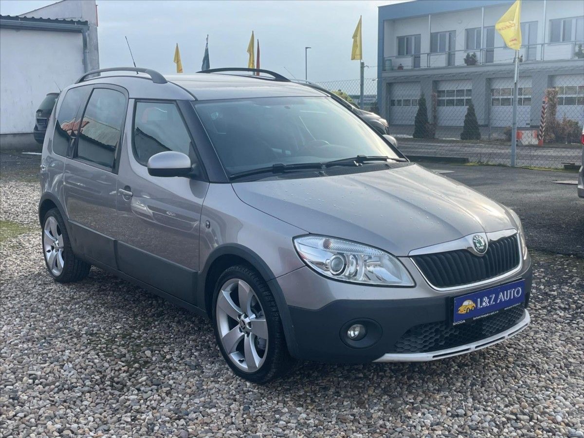 Škoda Roomster, 1,6 TDi SCOUT - fotka 3