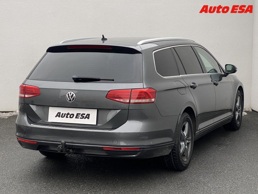 Volkswagen Passat, 1.6TDi,DSG,LED - fotka 4