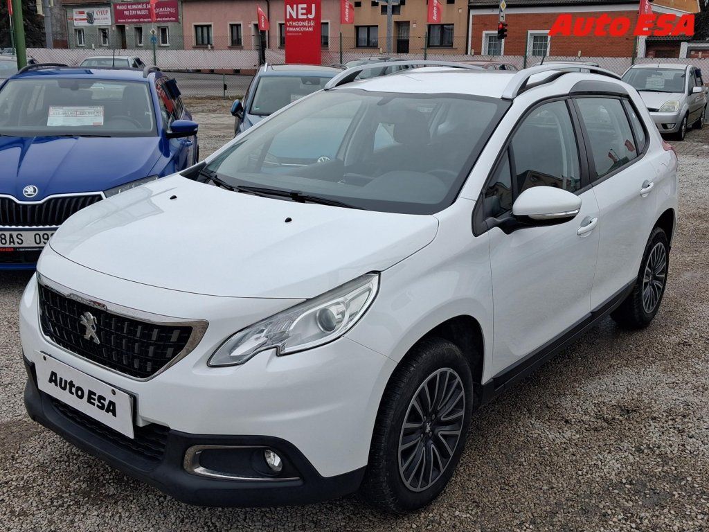 Peugeot 2008, 1.2PT,ČR,servis.kniha - fotka 3