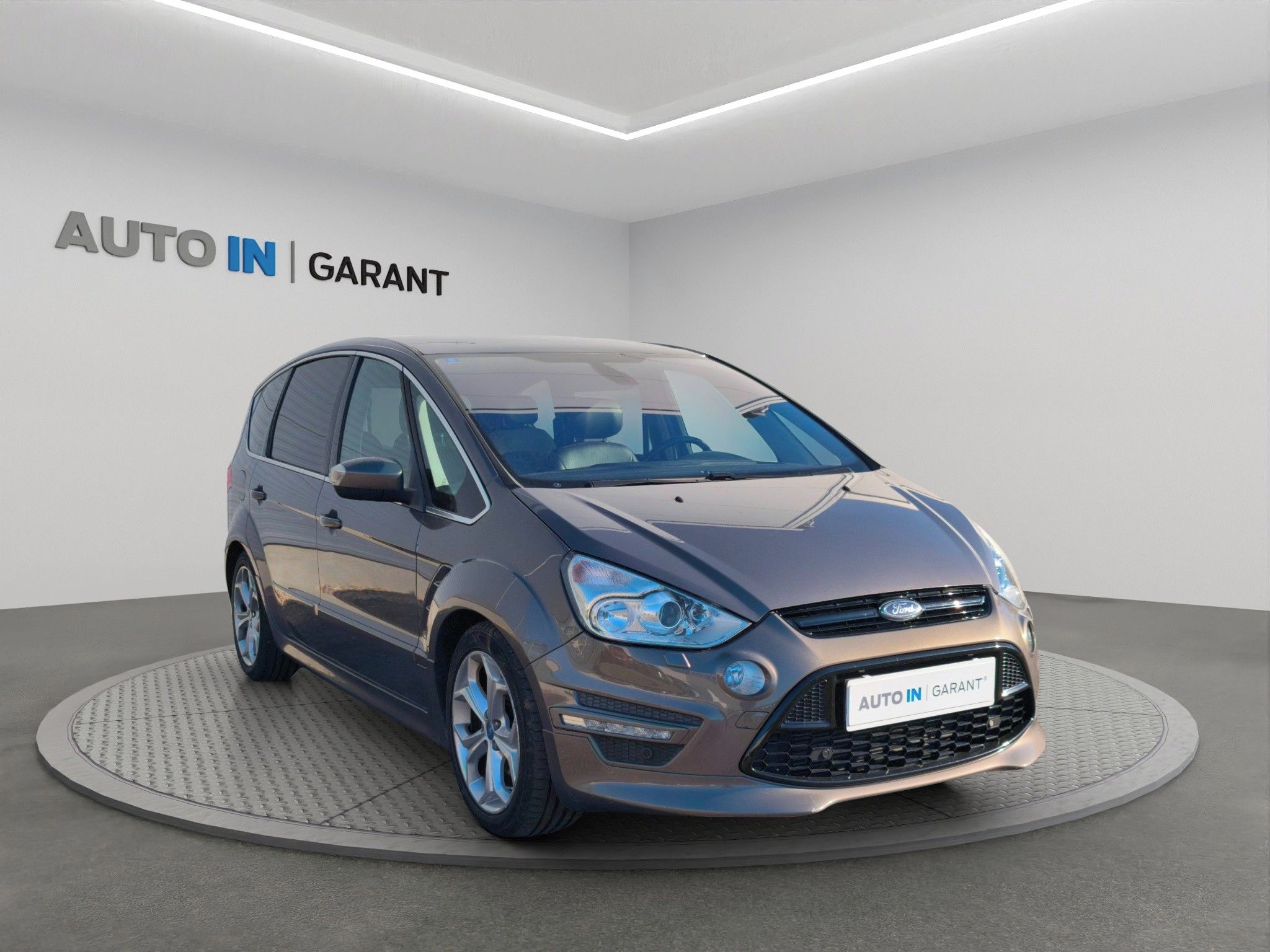 Ford S-MAX, 2.2 TDCi 147kW Titanium, tažné - fotka 3