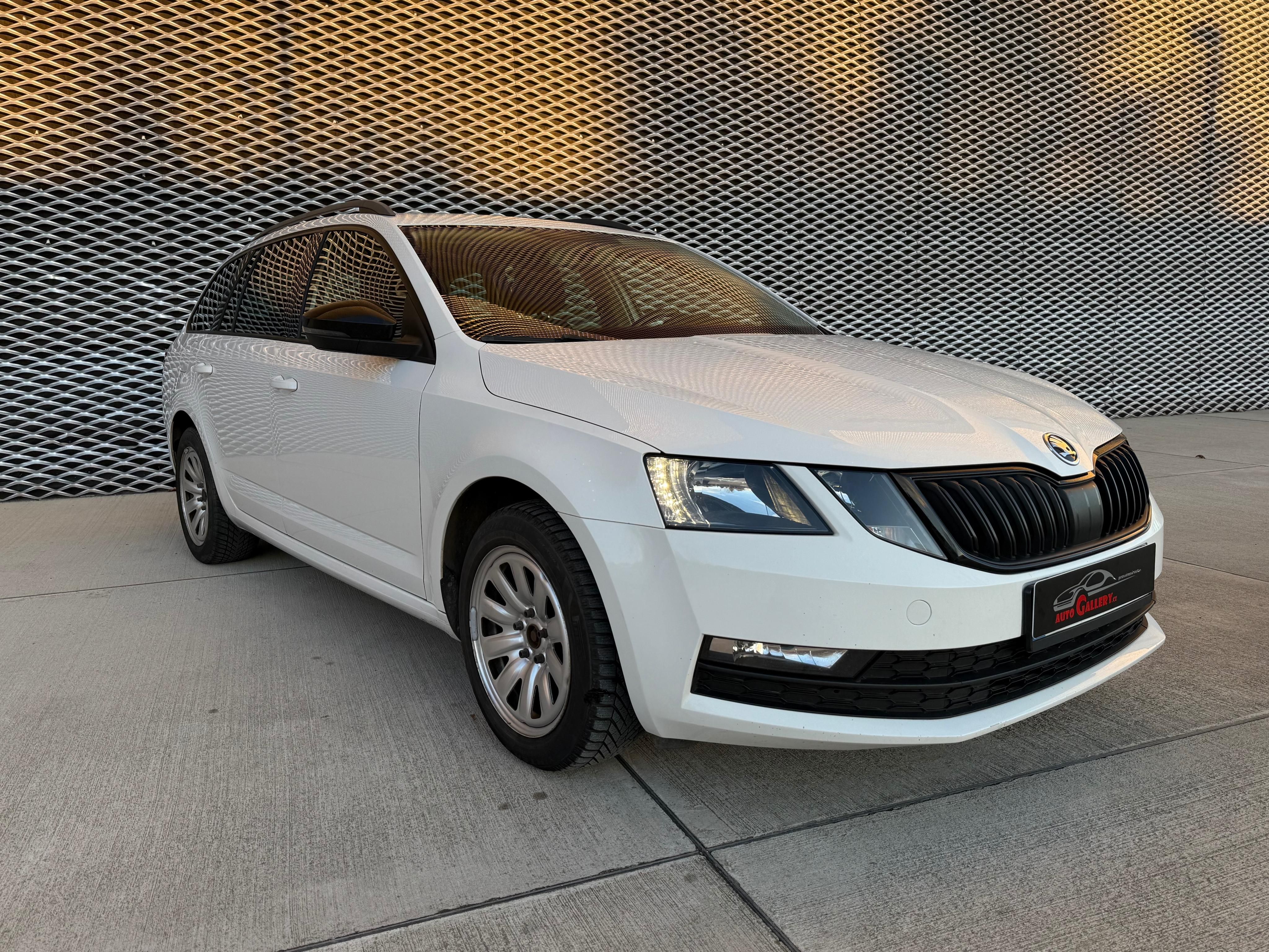 Škoda Octavia, 1.6 TDi Ambition 85 kW - fotka 5
