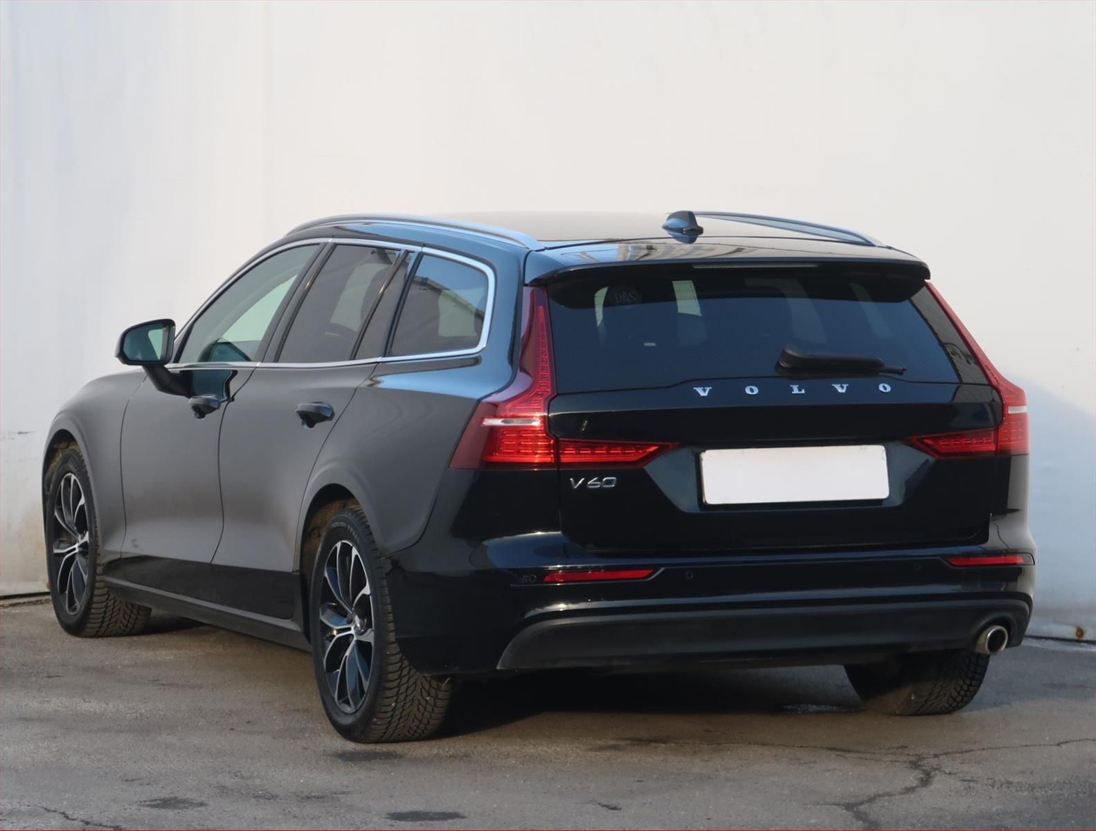 Volvo V60, D3 2.0, Automat, Serv.kniha - fotka 4