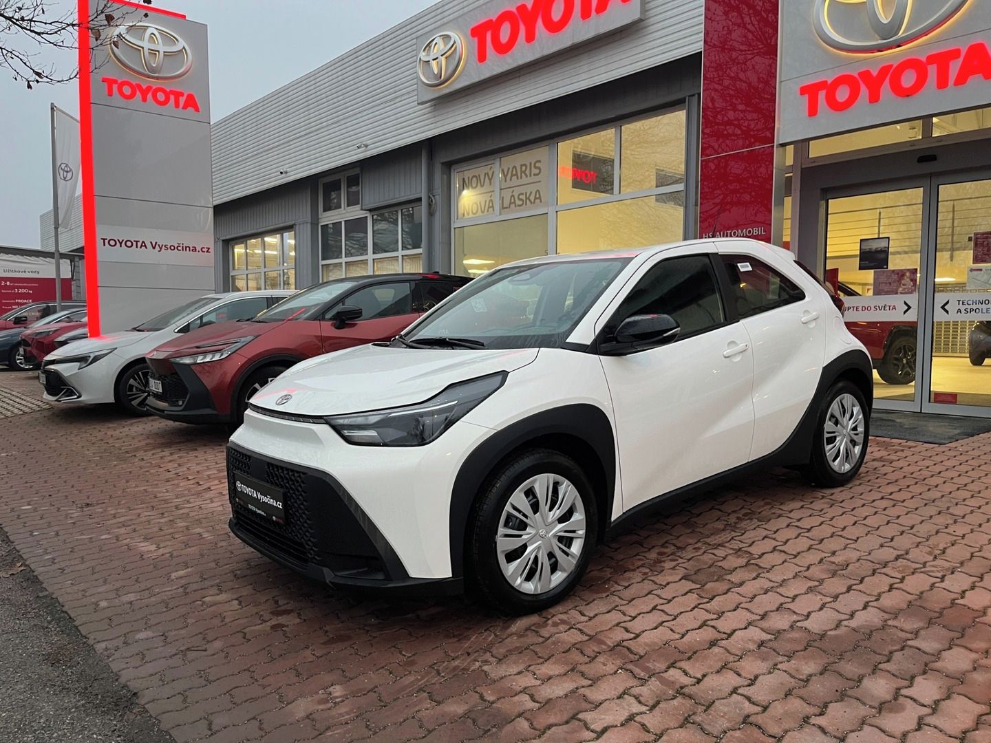 Toyota Aygo, 1.5L Hybrid automat Active