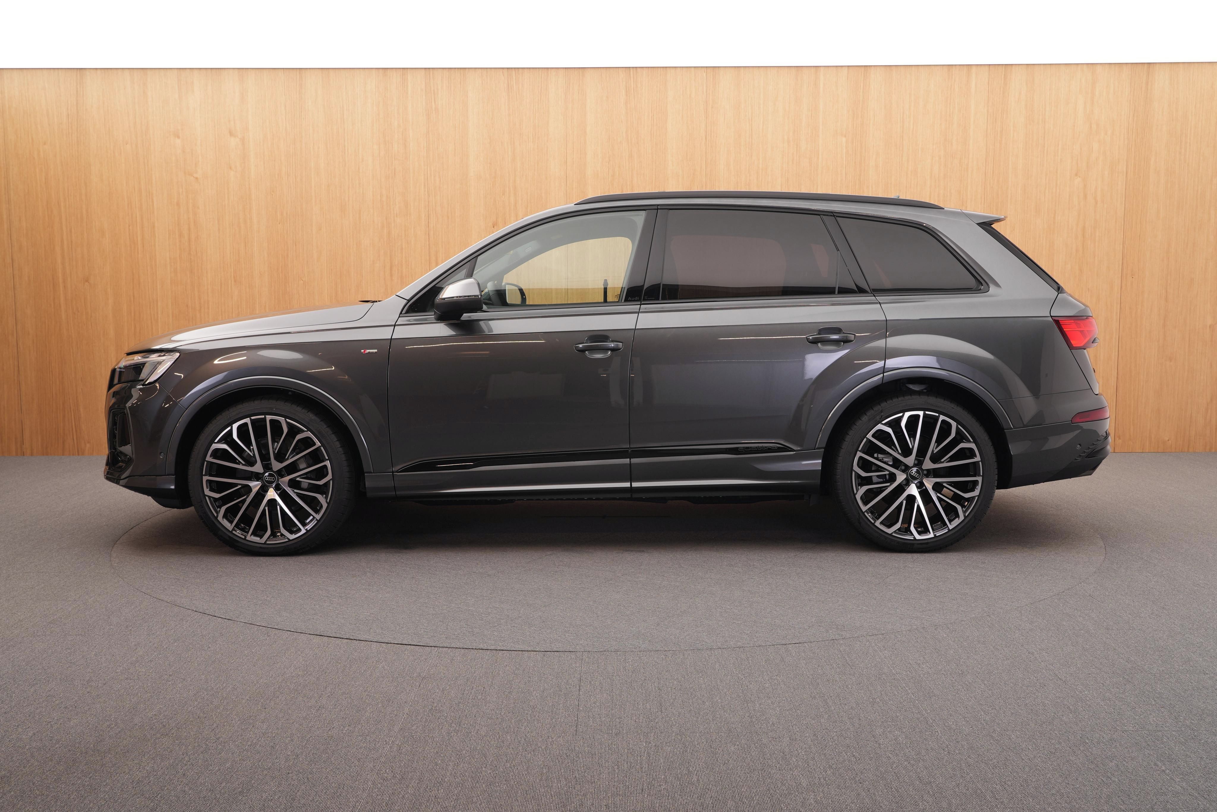 Audi Q7, S line 50 TDI quattro - fotka 2
