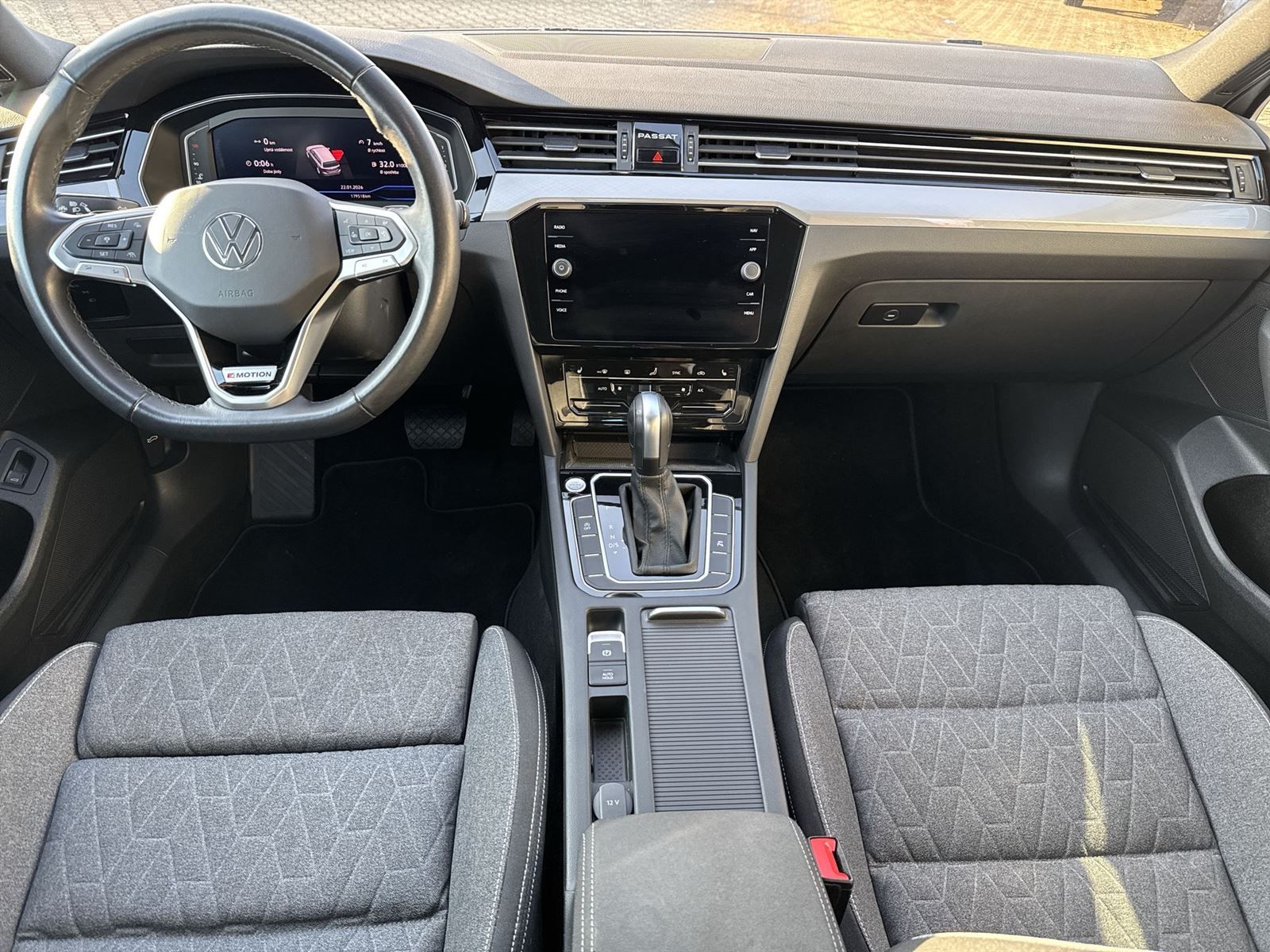 Volkswagen Passat, Variant 2.0 TDI 4x4 DSG - fotka 5
