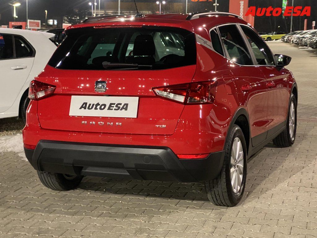 Seat Arona, 1.6 TGi,Style,kamera,+kola - fotka 4