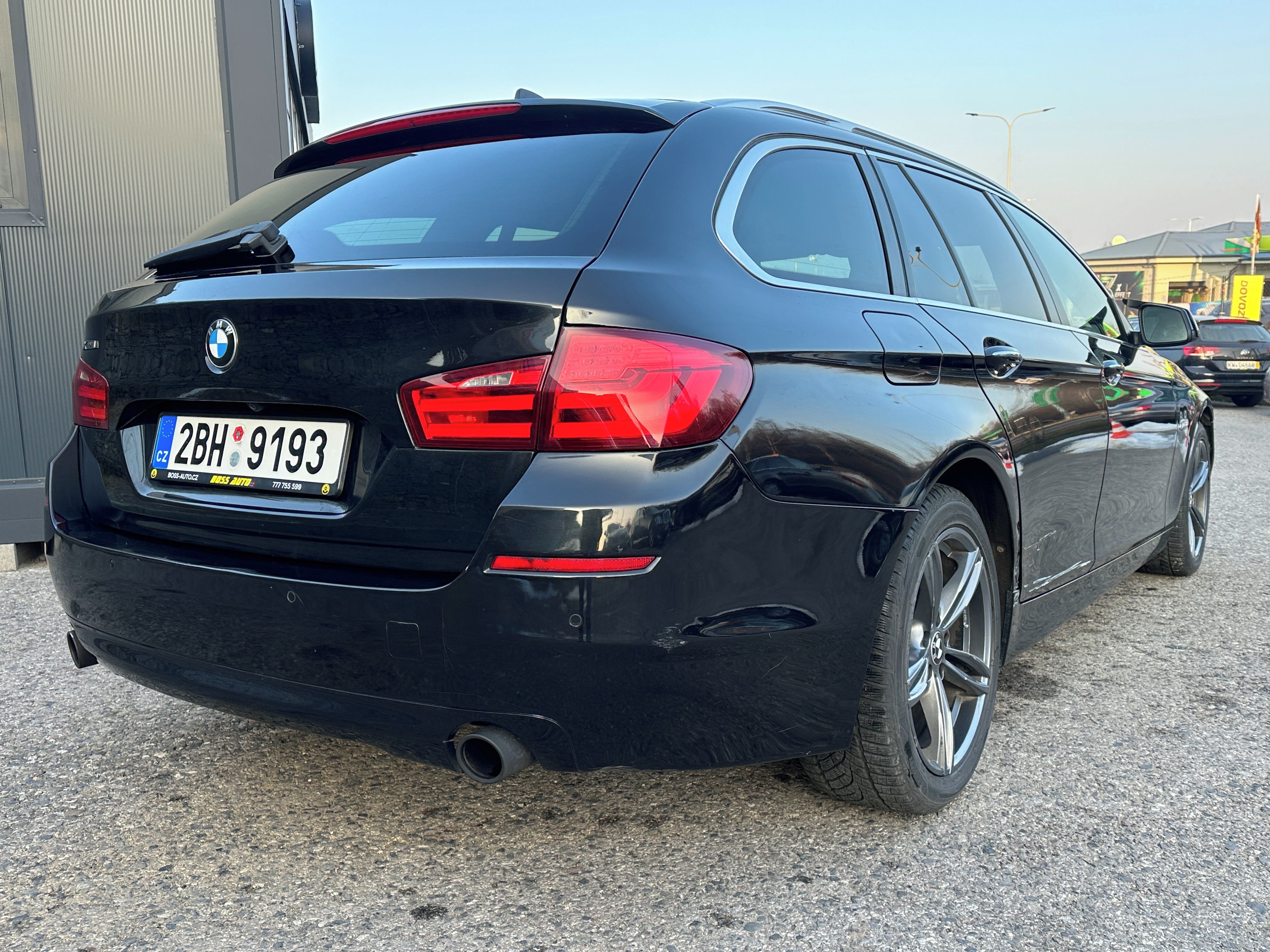 BMW Řada 5, BMW 535D xDrive 2013 - fotka 6