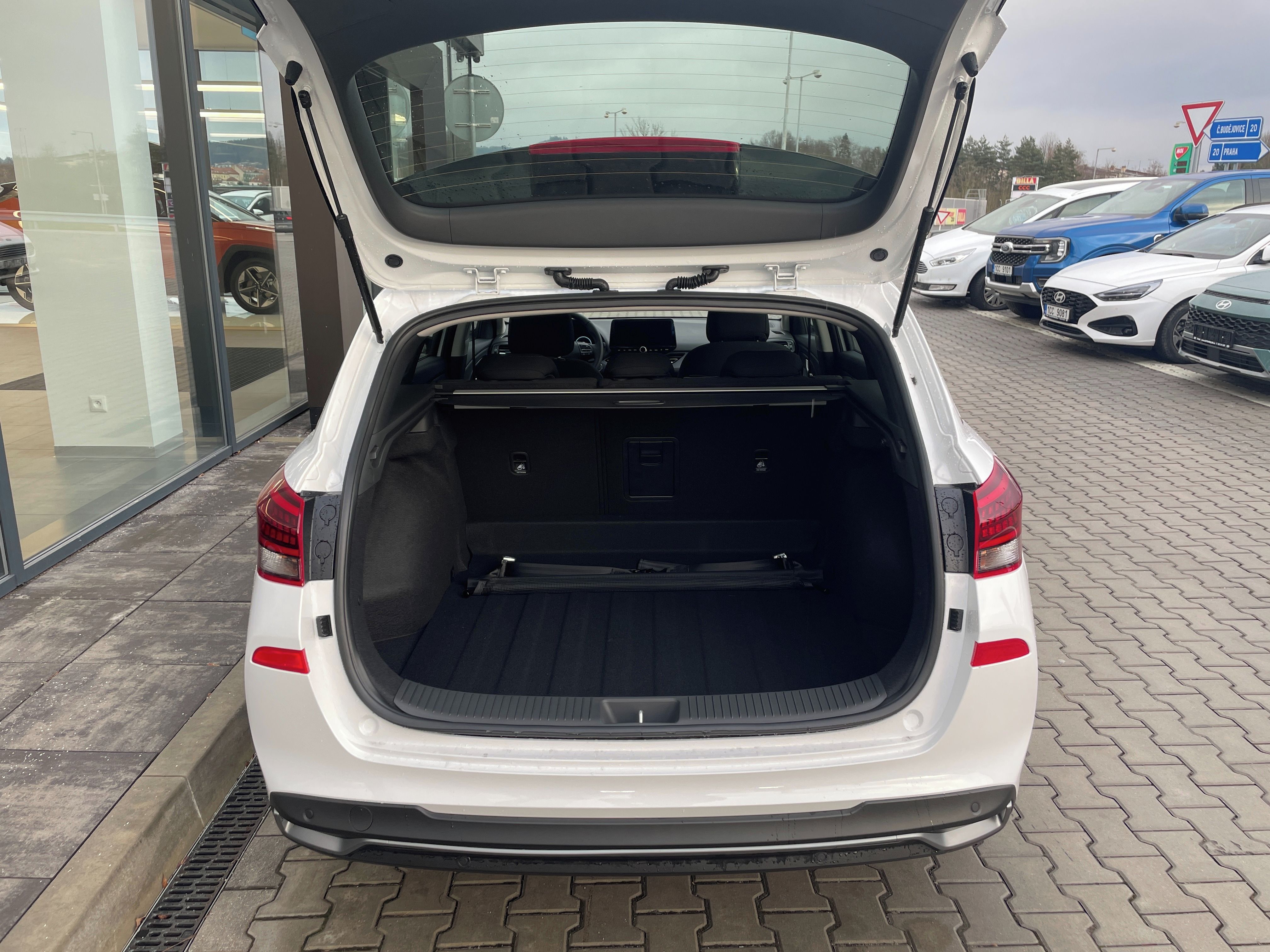 Hyundai i30, 26 WG 1,6 T-GDI DCT GO CZECH! - fotka 6