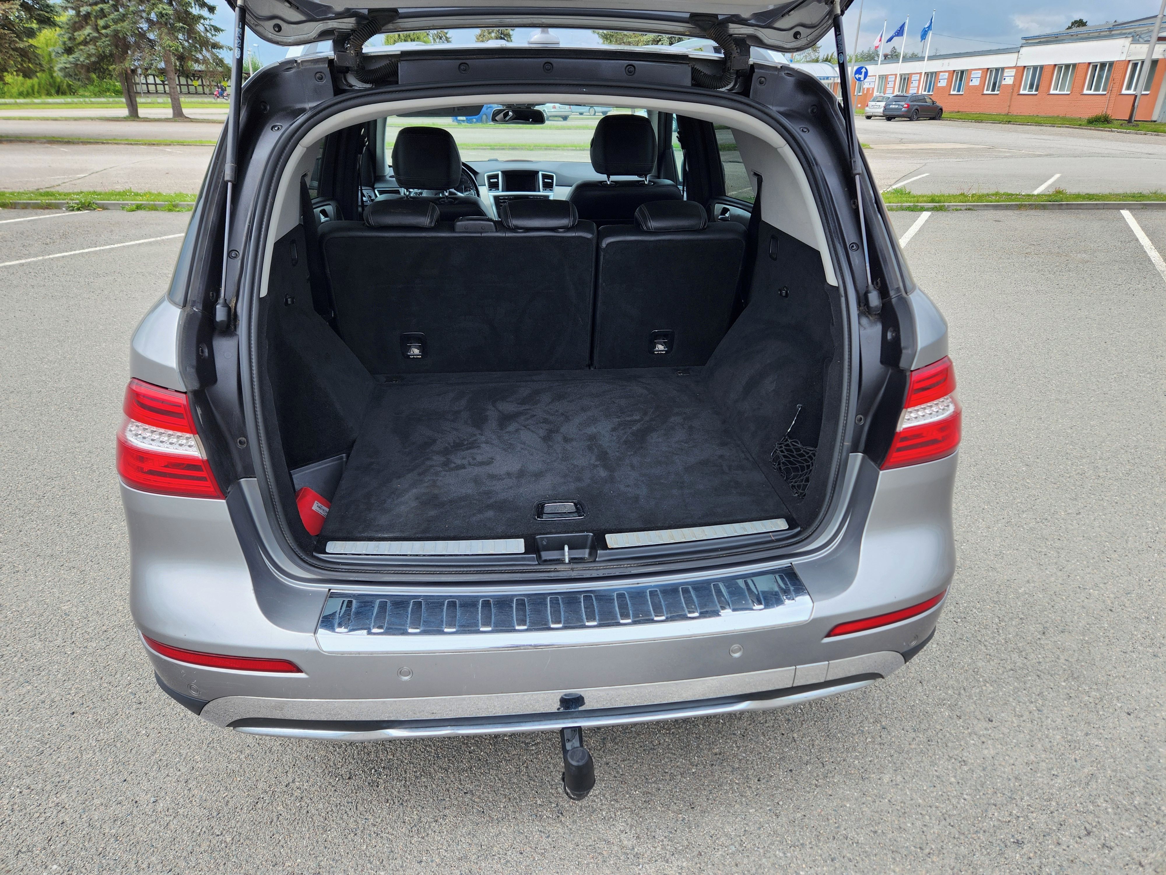 Mercedes-Benz ML, 350 190kW 4x4 Tažné 3500kg - fotka 6