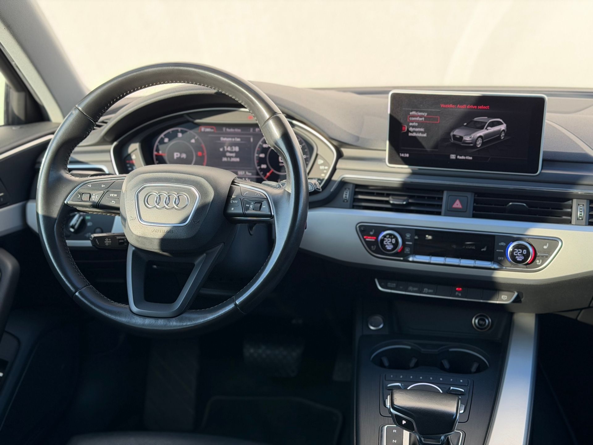 Audi A4 Avant, 3.0TDi 200kW V6 QUATTRO - fotka 5