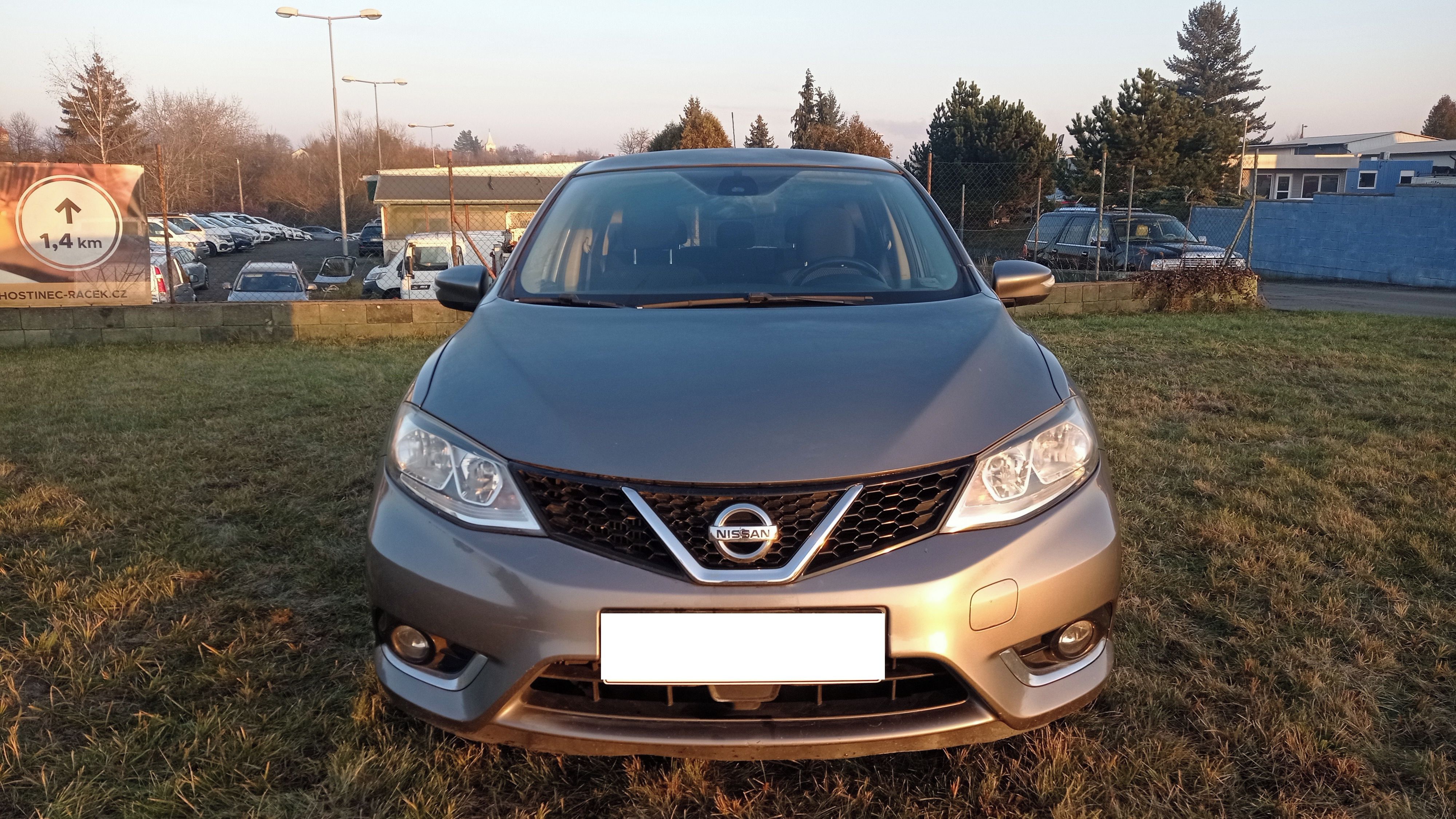 Nissan Pulsar, 1,2 Navigace,Manuál - fotka 3