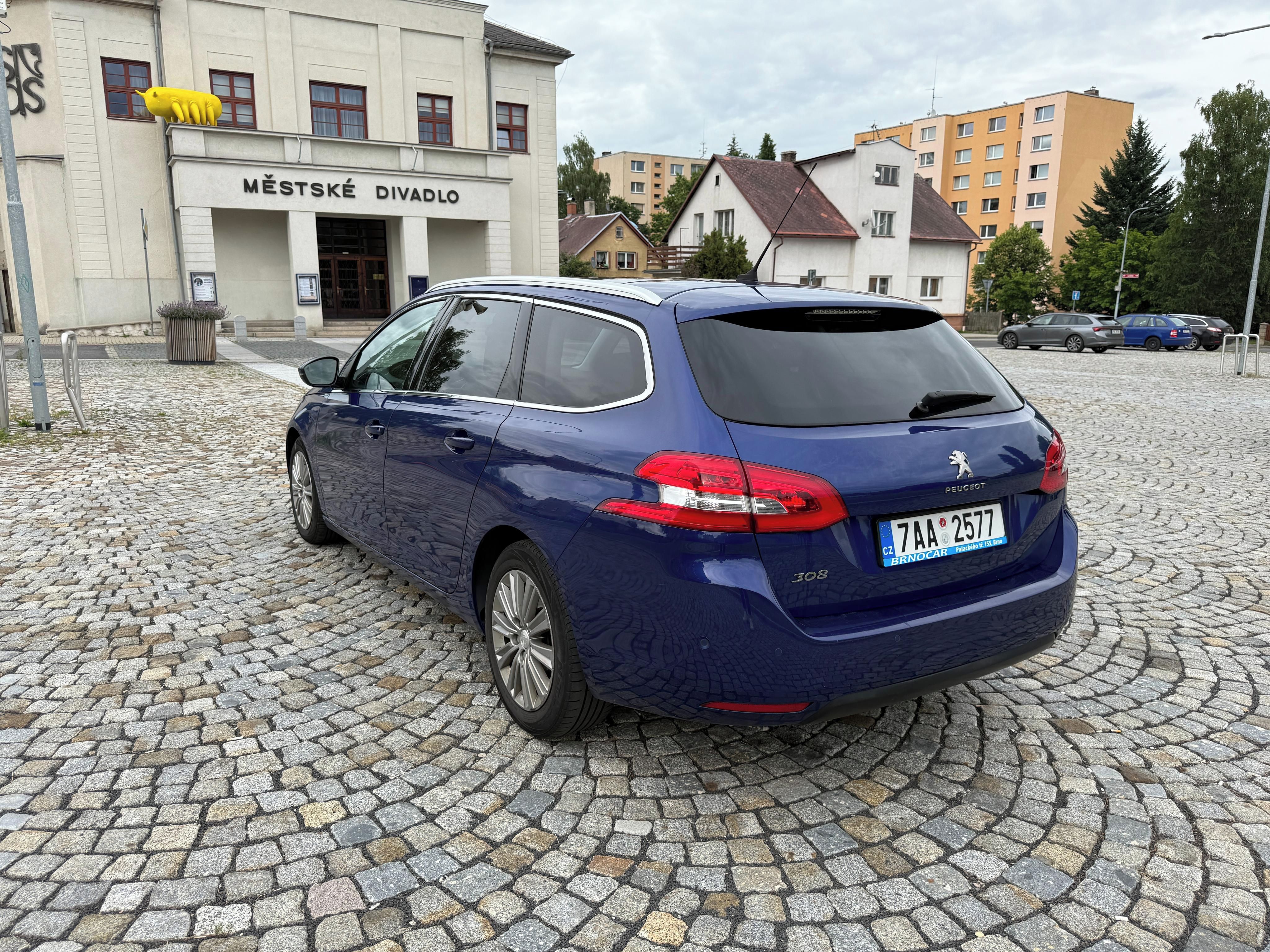 Peugeot 308, Peugeot 308 Panorama - fotka 4