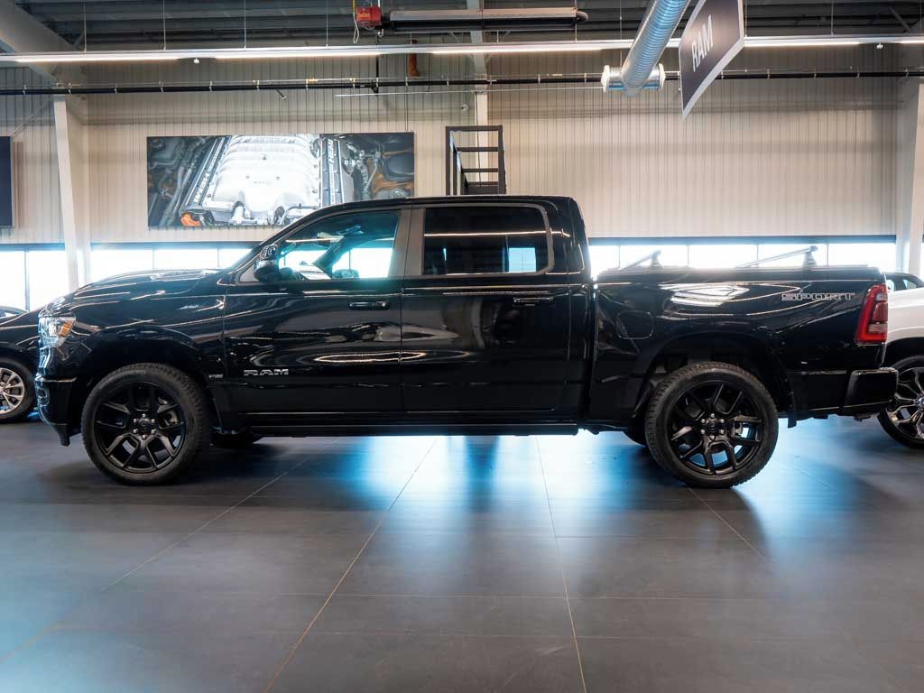 Dodge Ram, 5.7 Laramie V8 Sport Pack 4WD - fotka 2