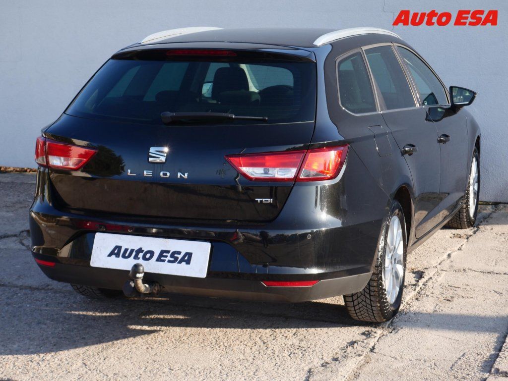 Seat Leon, 1.6TDi,AC,TZ,park.čidla - fotka 6