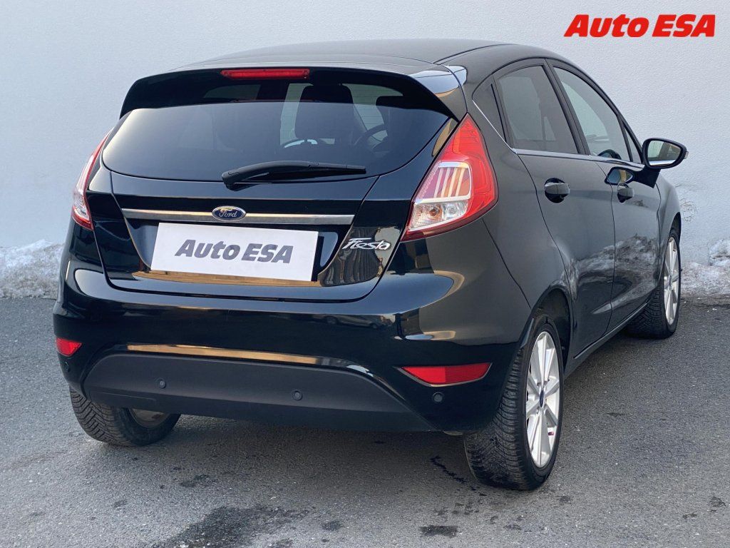 Ford Fiesta, 1.5 TDCi,Titanium,navi - fotka 4