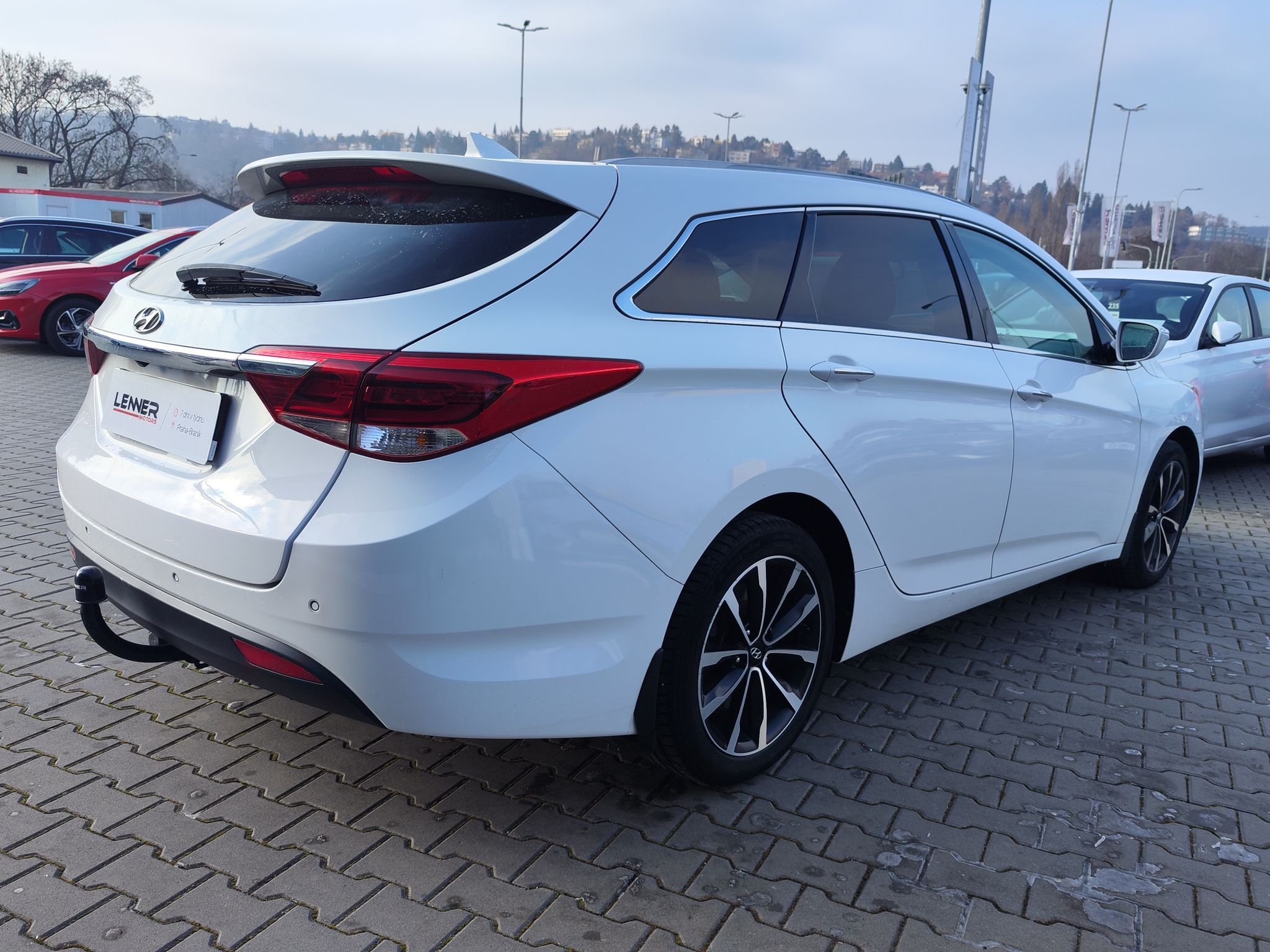 Hyundai i40, 1.7 CRDI/104kW Experience AT - fotka 5