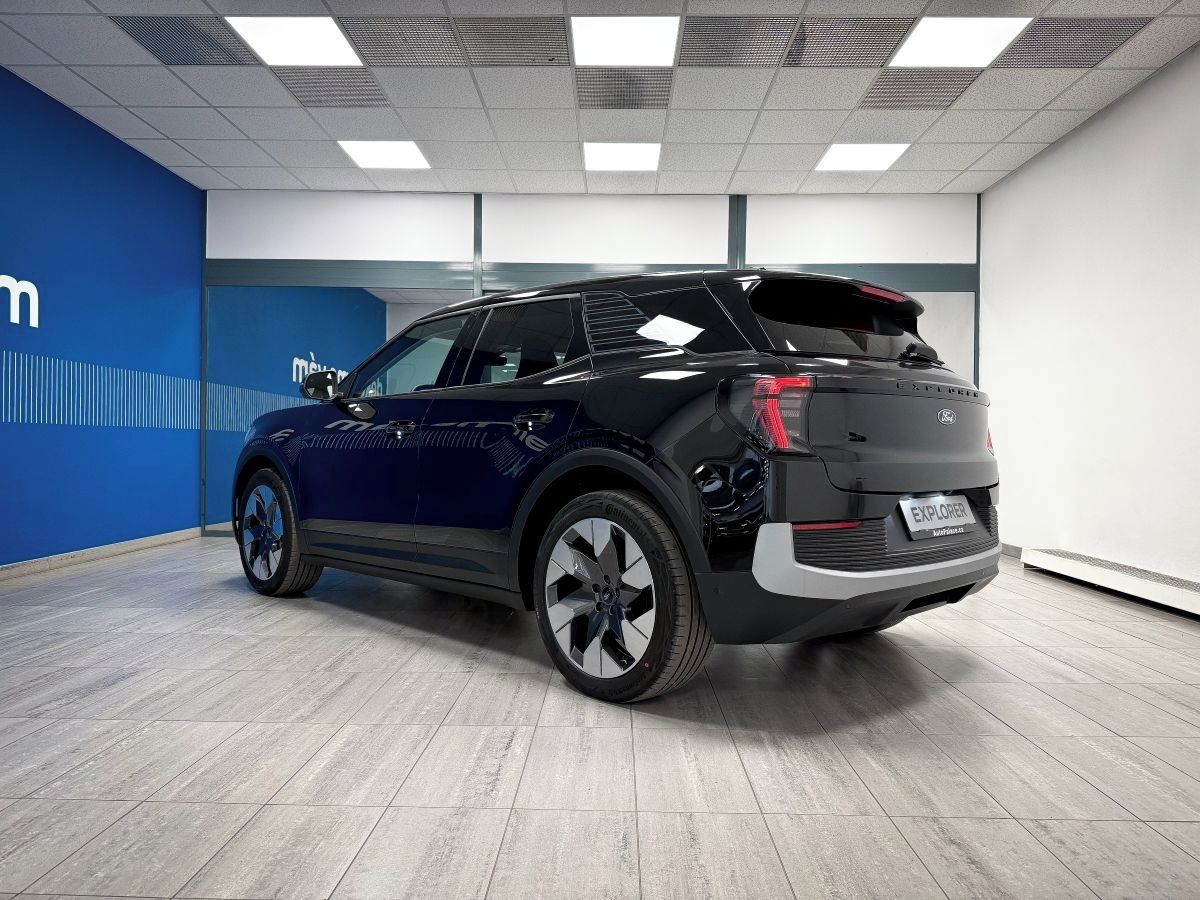 Ford Explorer, 77kWh, Explorer Premium - fotka 3