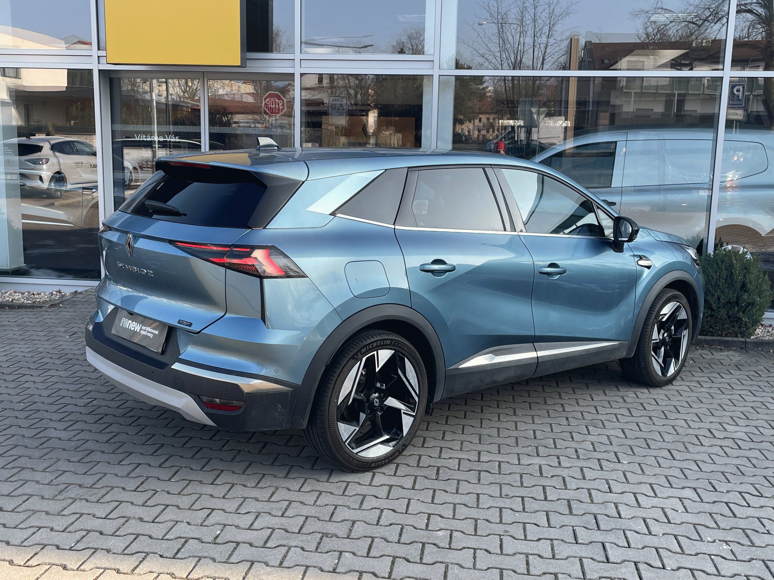 Renault Symbioz, E-Tech full hybrid 145 Iconic - fotka 2