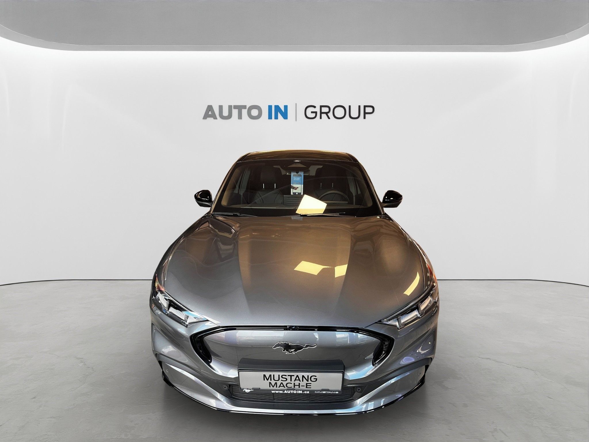 Ford Mustang Mach-E, MACH-E Premium 5D 72,6 kWh STA - fotka 2