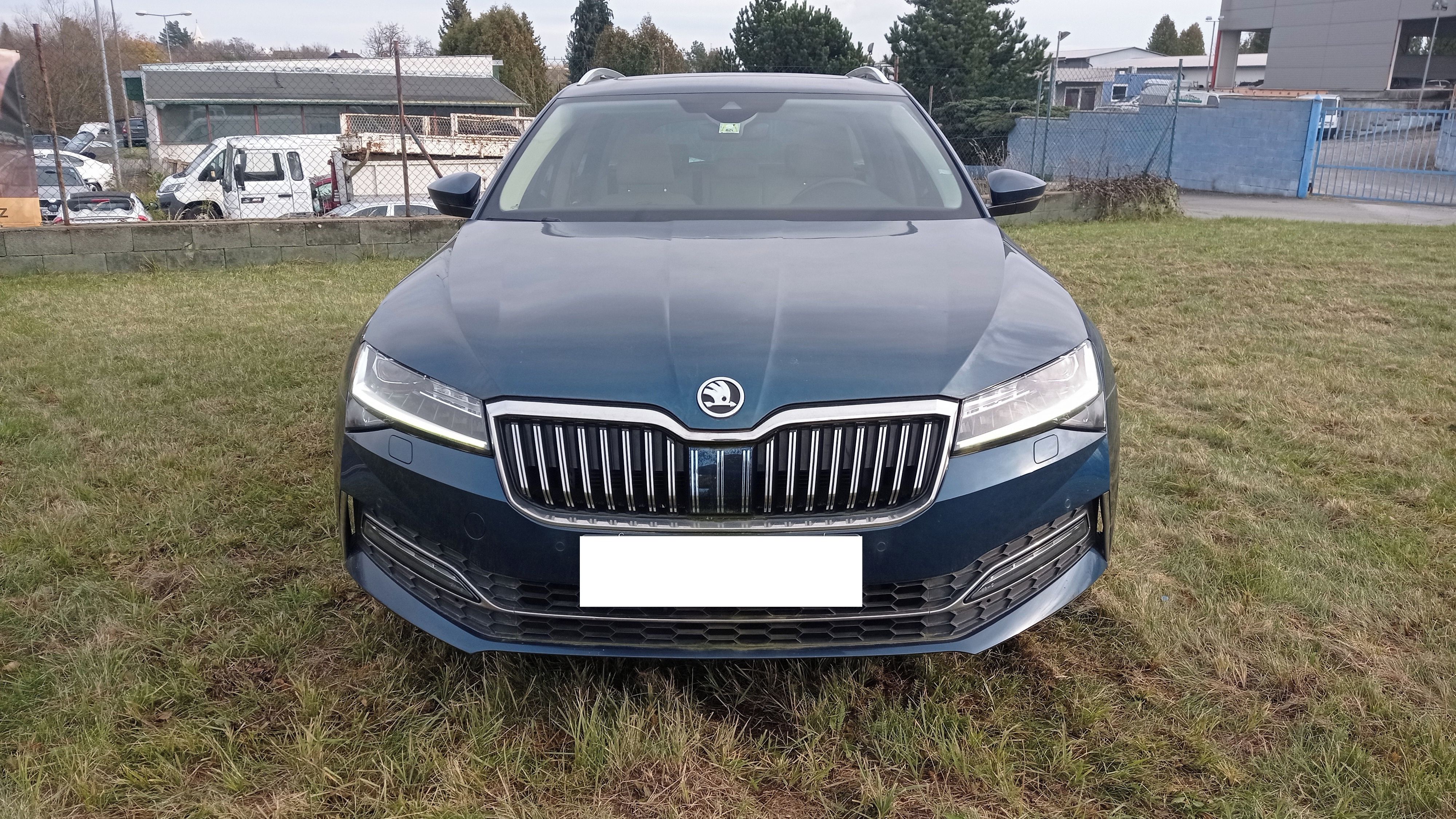 Škoda Superb, 2.0 TDI 147kW L&K Combi DSG - fotka 3