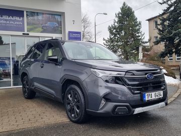 2,0i CVT Touring + zimní kola