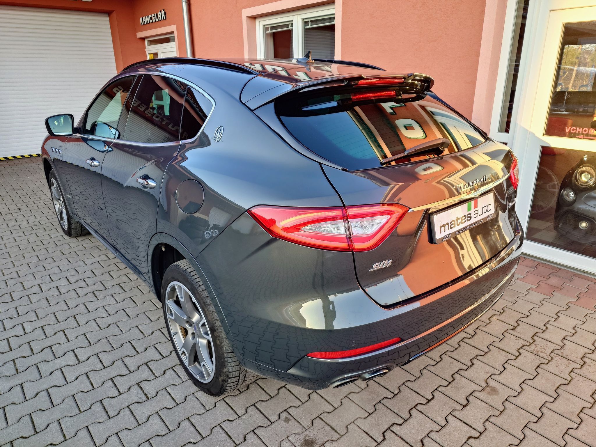 Maserati Levante, S 3.0 316 kW - fotka 3