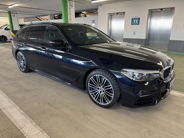 xDrive CZ HUD 250kW 4x4 Mpaket