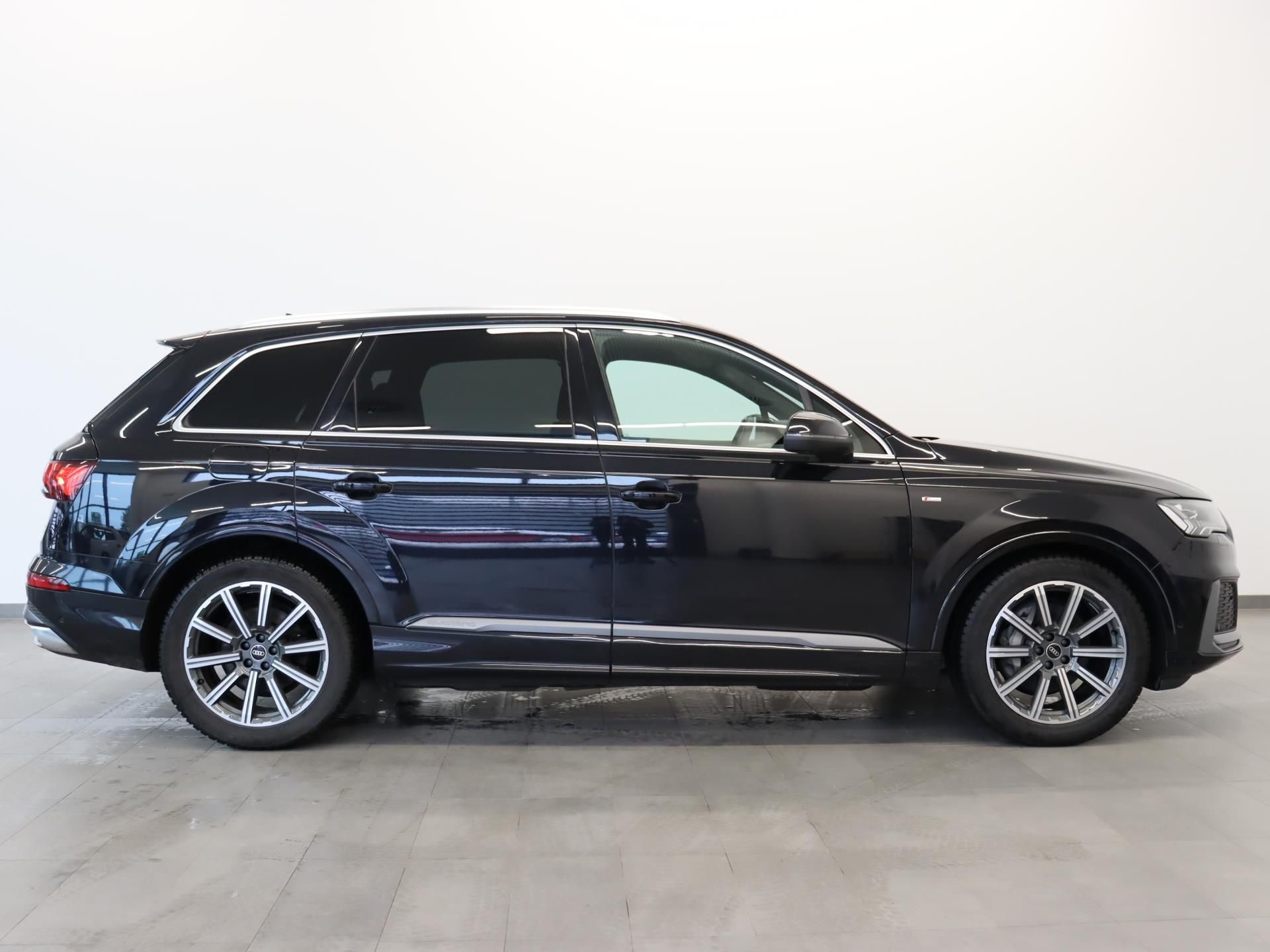 Audi Q7, S line 50 TDI quattro - fotka 3