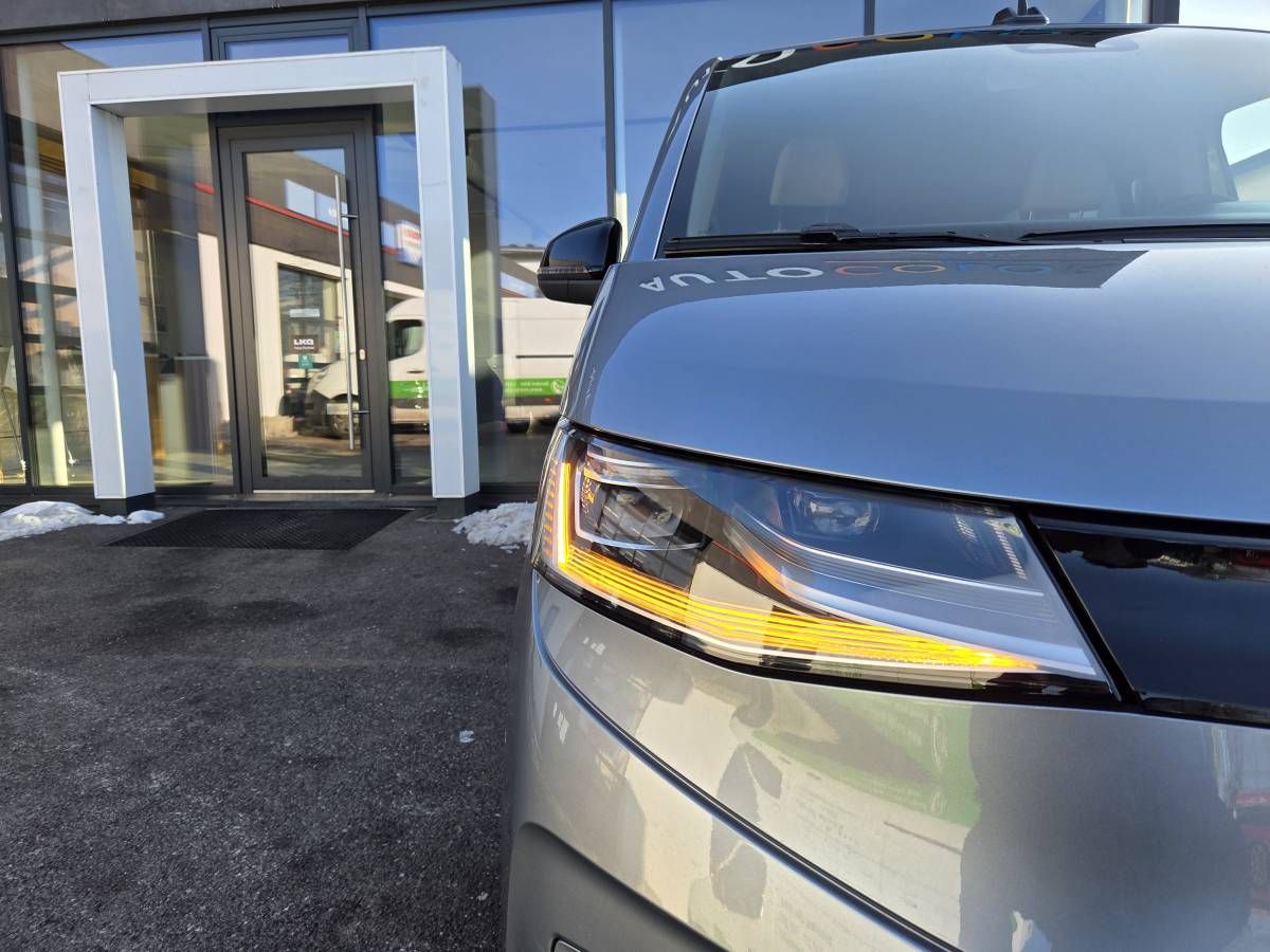 Volkswagen Multivan, 2.0 TDI  DSG BULLI - fotka 6