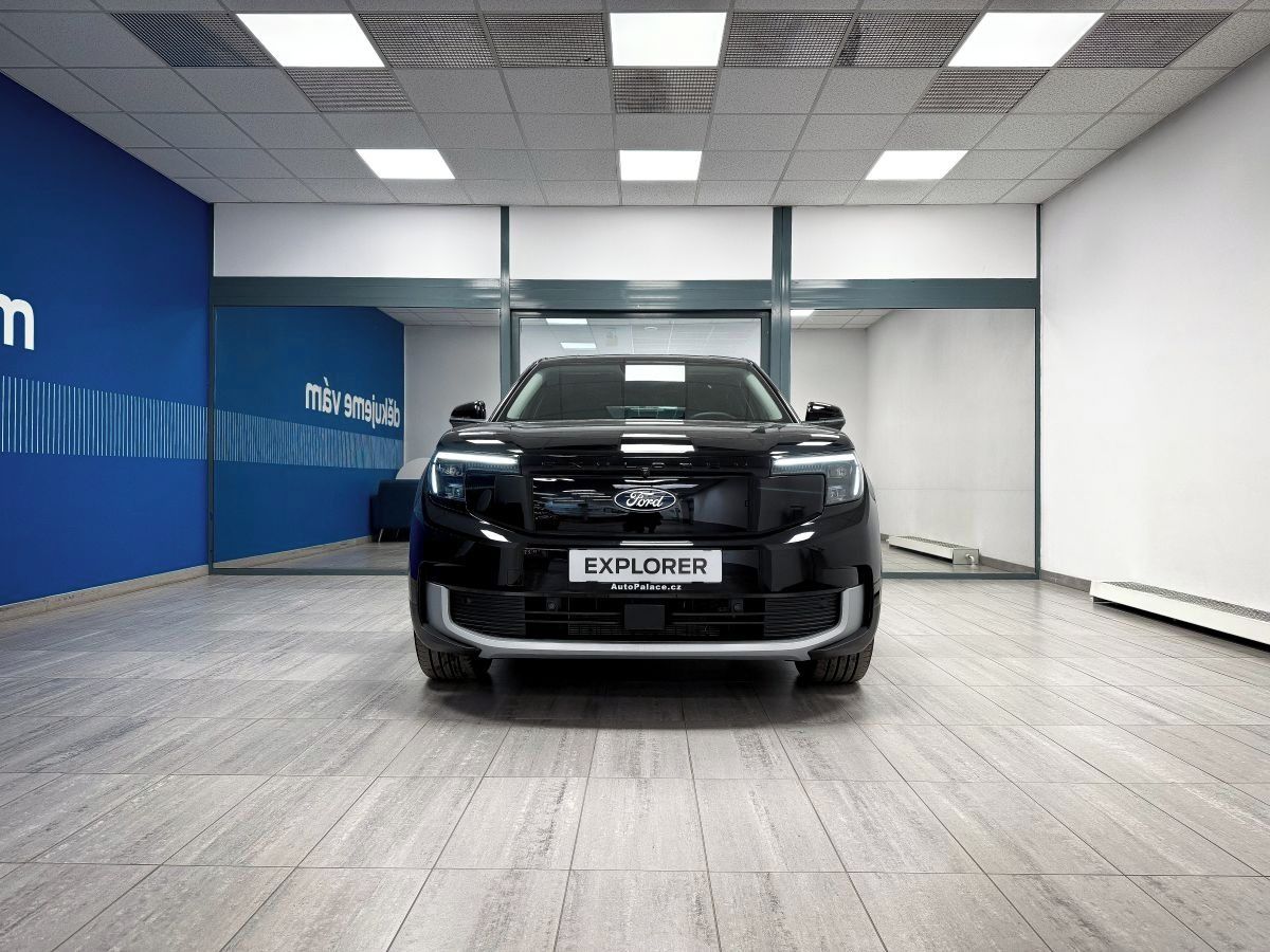 Ford Explorer, 77kWh, Explorer Premium - fotka 2