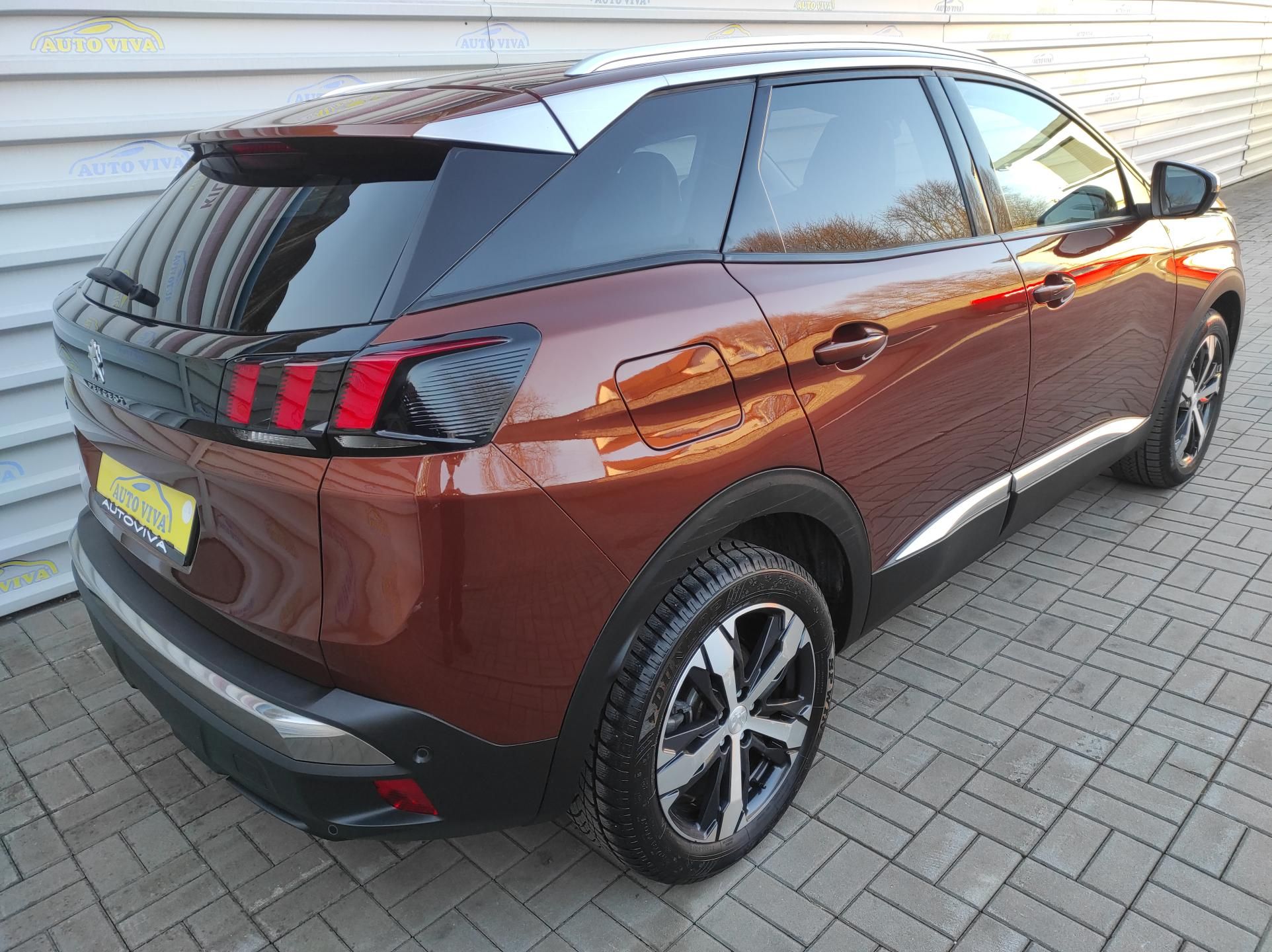 Peugeot 3008, 1,5bHDi Allure EAT8 S&S Pano - fotka 4