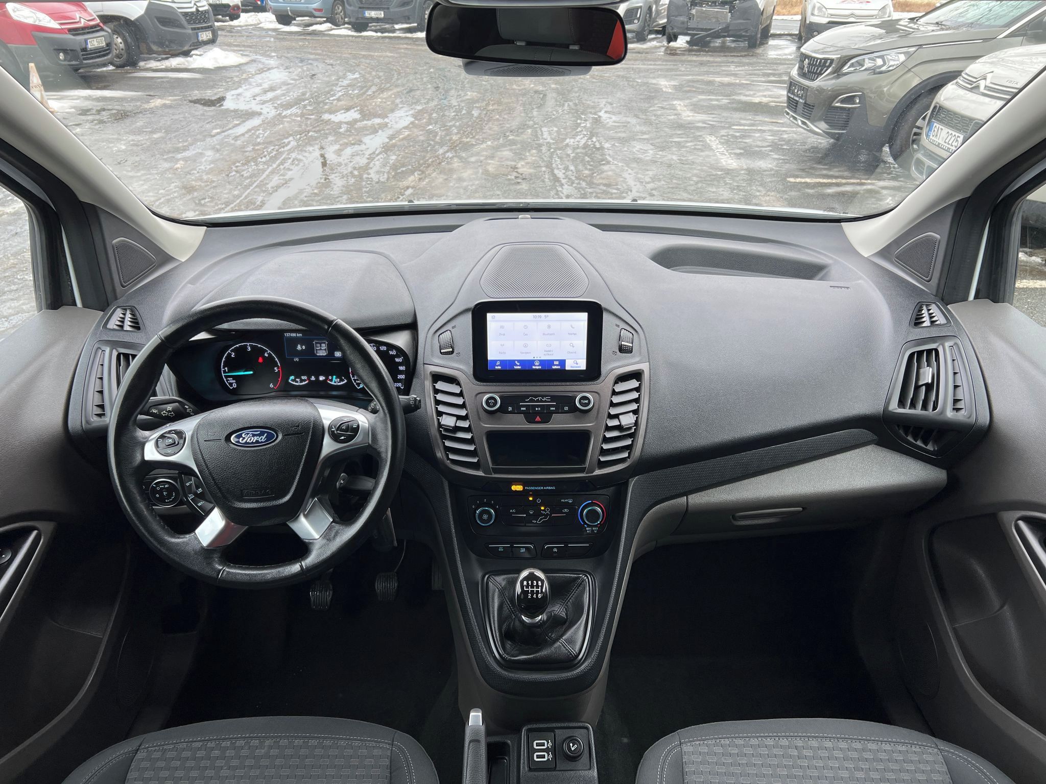 Ford Tourneo Connect, 1.5 TDCi 120k SERVIS ZÁRUKA - fotka 3
