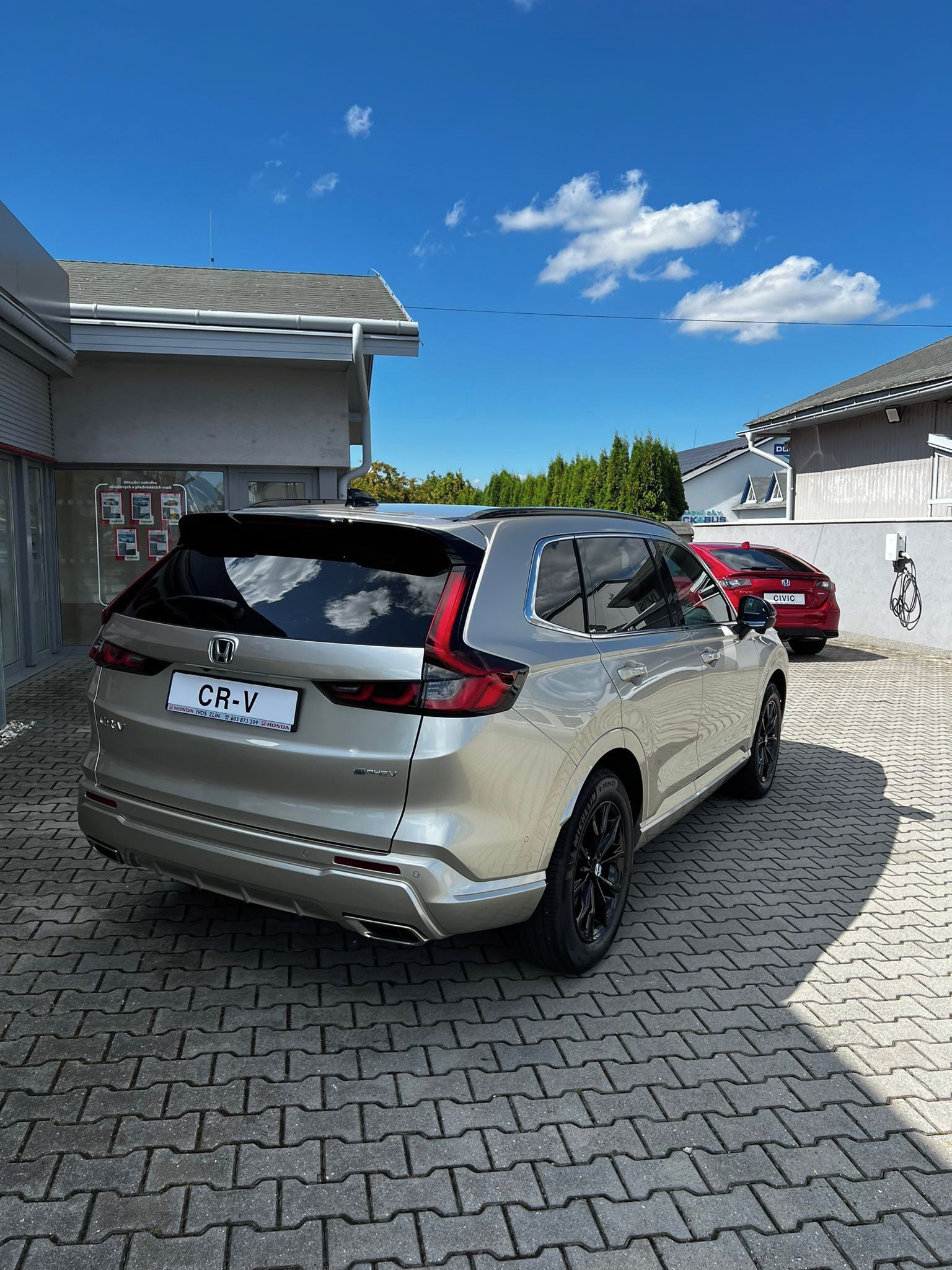 Honda CR-V, 2.0e:PHEV Advance Tech - fotka 4