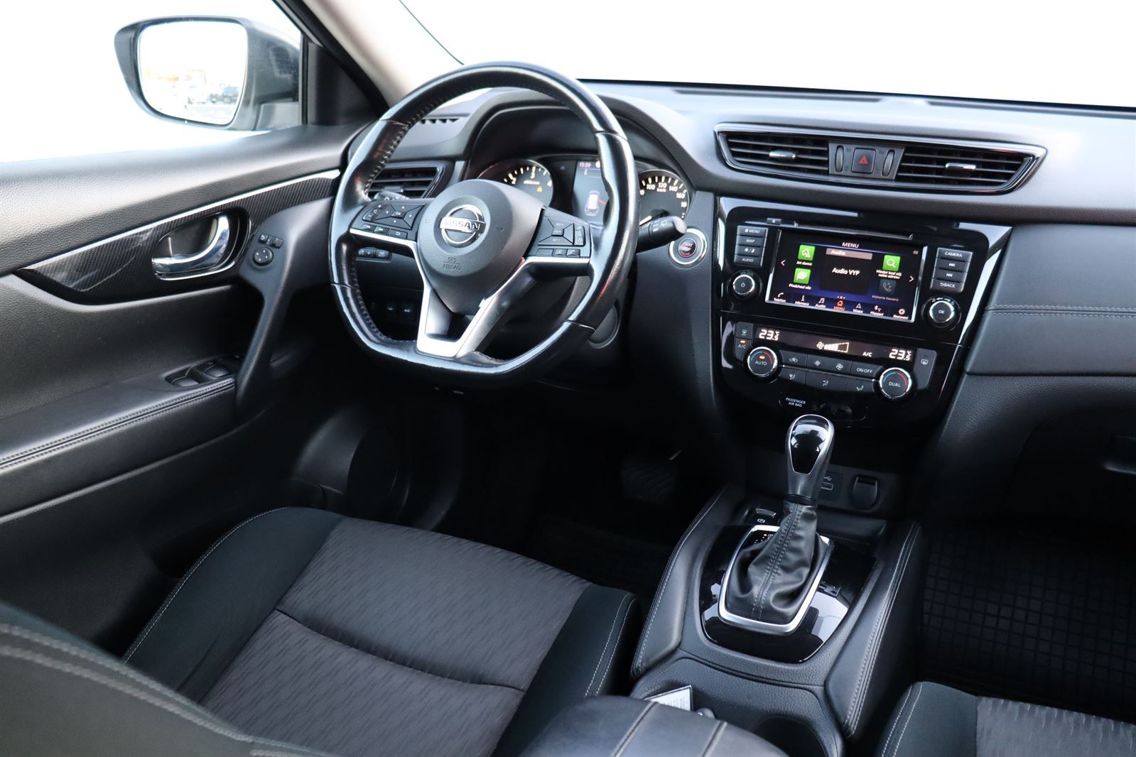 Nissan X-Trail, 1.7 dCi 4x4 Automat N-Connecta - fotka 5