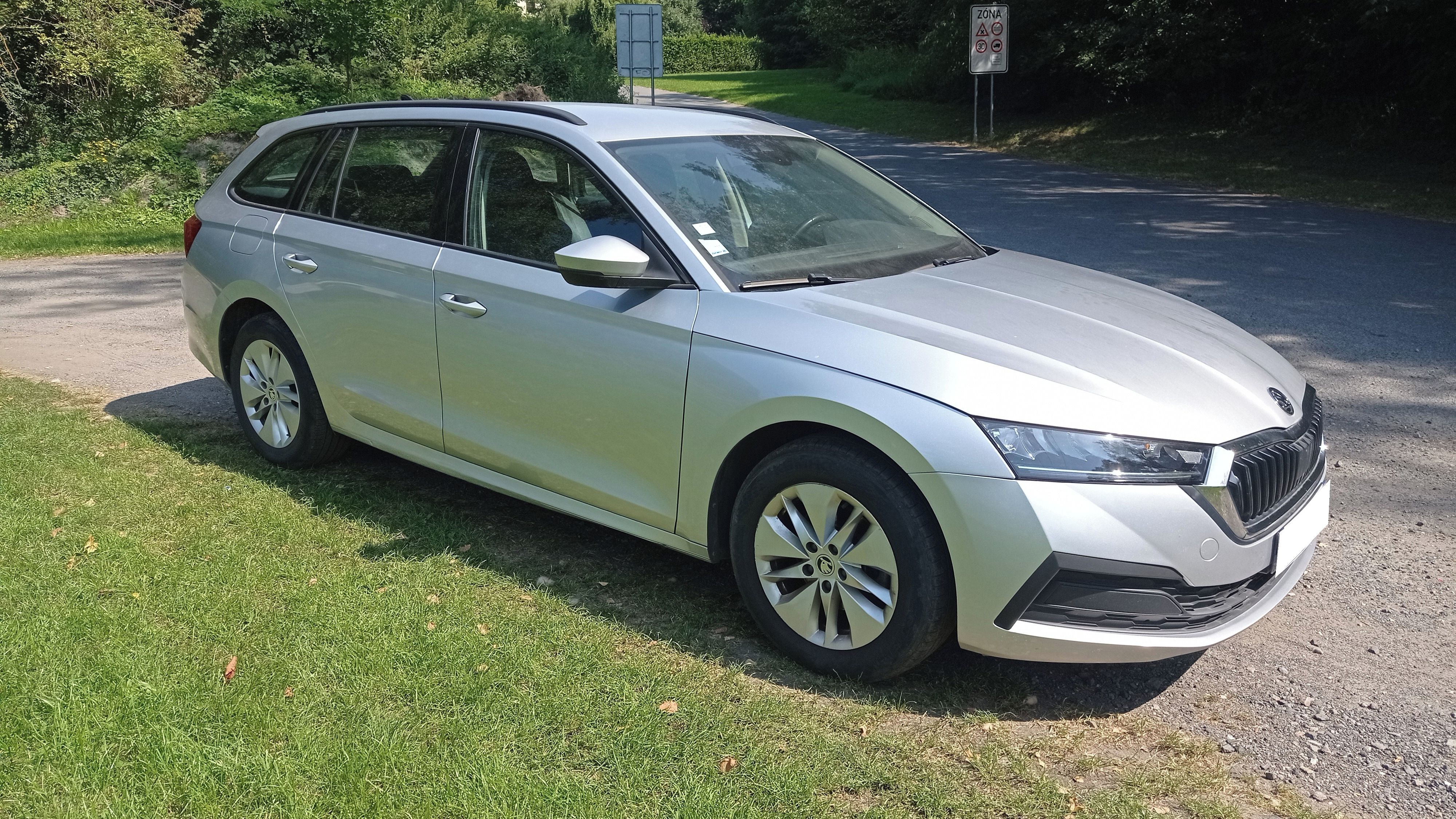Škoda Octavia, 2,0 TDi Style 85KW Automat - fotka 4