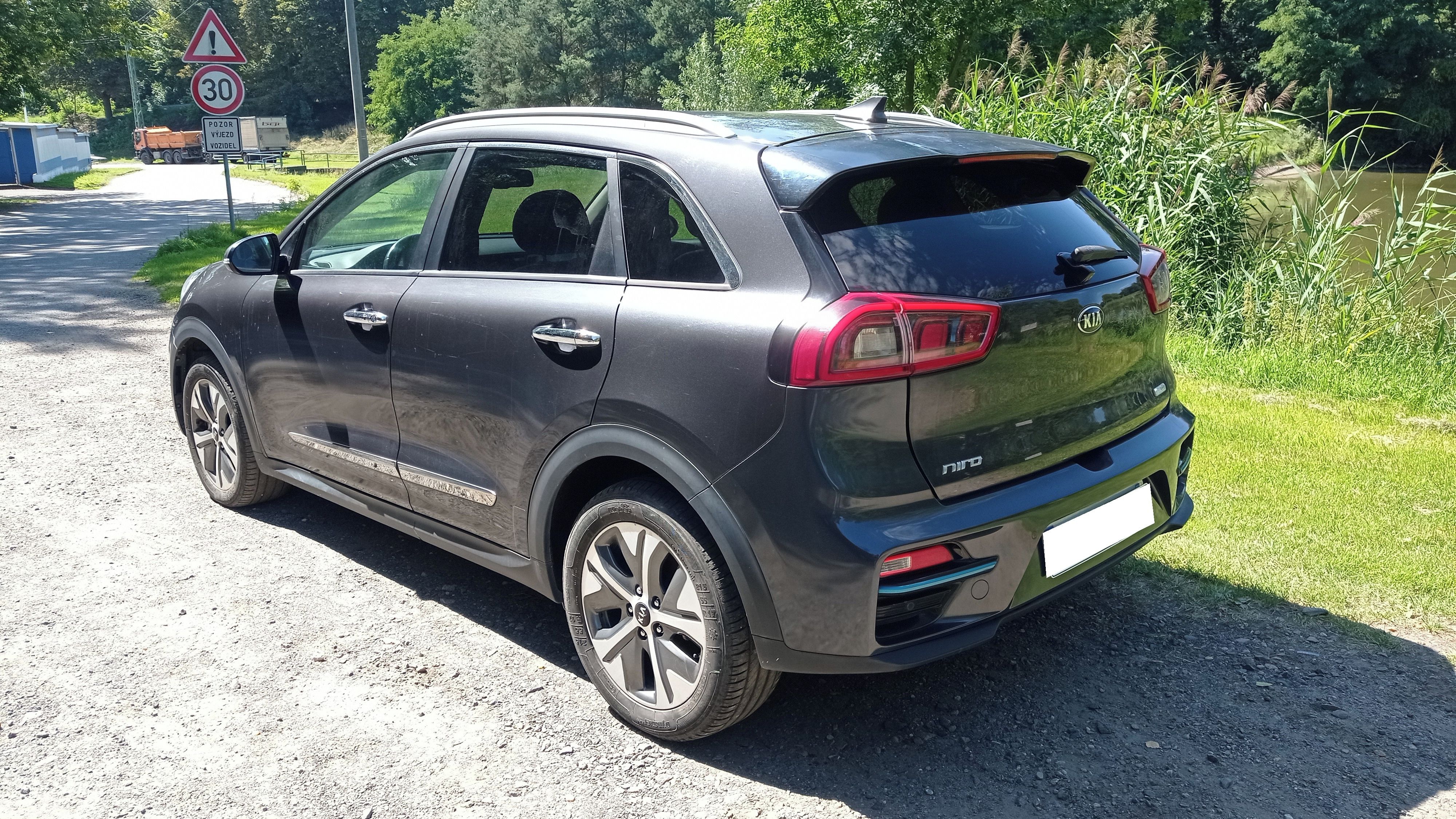 Kia Niro, 64KWh 8 Let záruka / TČ - fotka 6